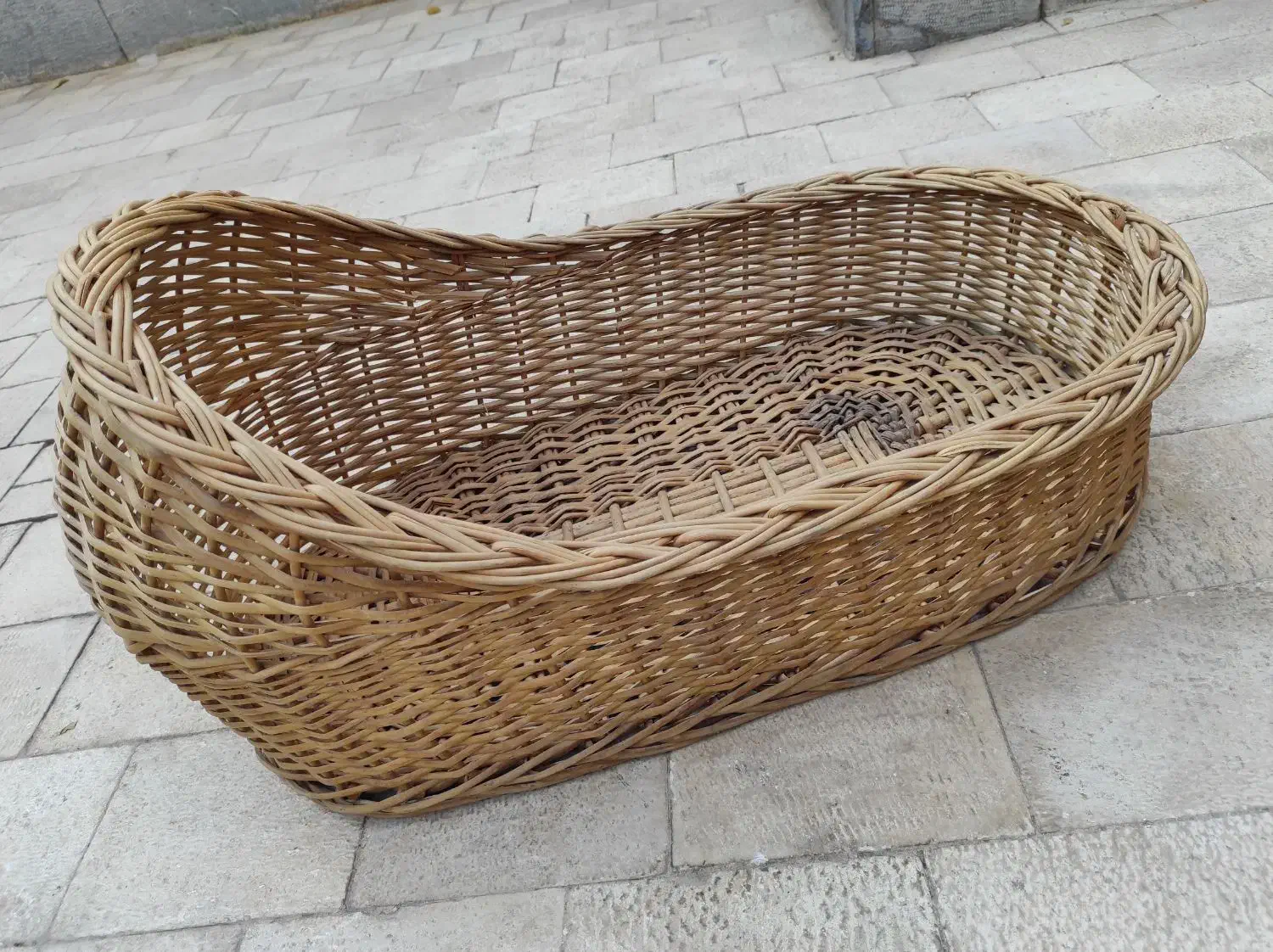 سبدجنس چوبی محکم مناسب نگه داری پت|لوازم جانبی حیوانات|اصفهان, طامه|دیوار