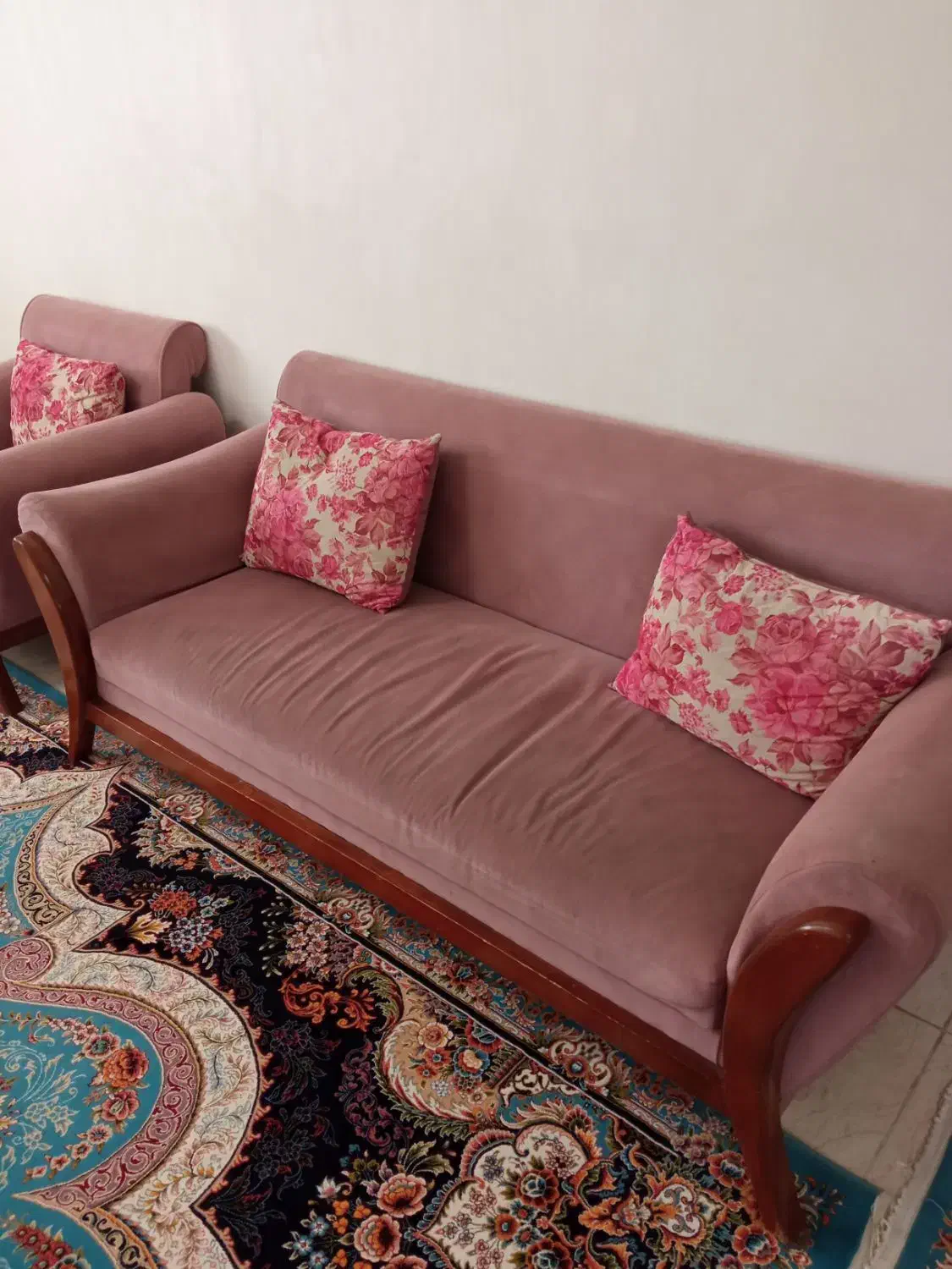 مبل هفت نفره|مبلمان خانگی و میز عسلی|شفت, |دیوار