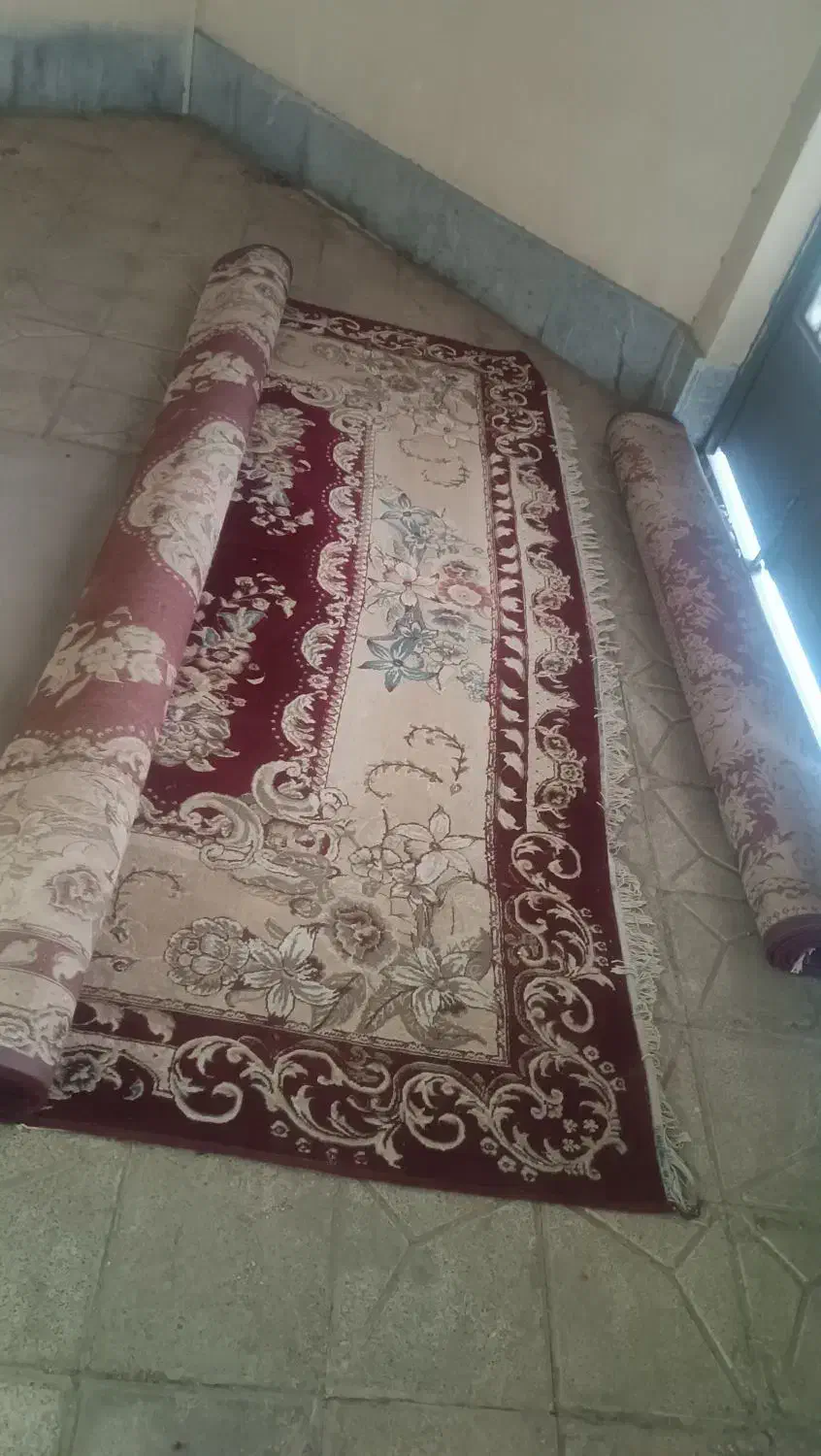 دو عدد فرش سالم|فرش|مشهد, هفت تیر (نه دره)|دیوار