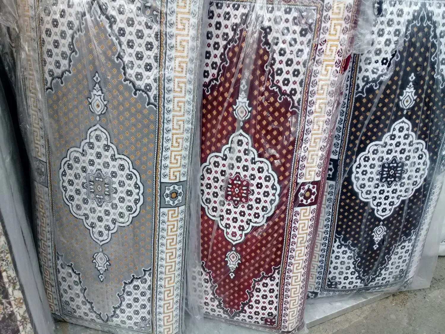 پشتی دیواری|پشتی|رشت, پاستوریزه|دیوار