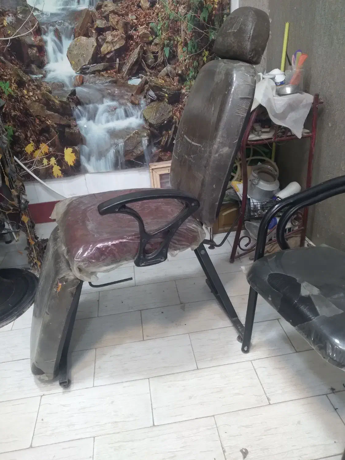 صندلی کار ارایشگاه|آرایشگاه و سالن‌های زیبایی|تربت‌حیدریه, طالقانی|دیوار