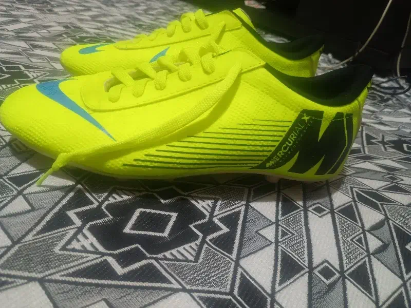 کفش فوتبال 41|کیف، کفش، کمربند|شهریار, شهرک عباس پور|دیوار