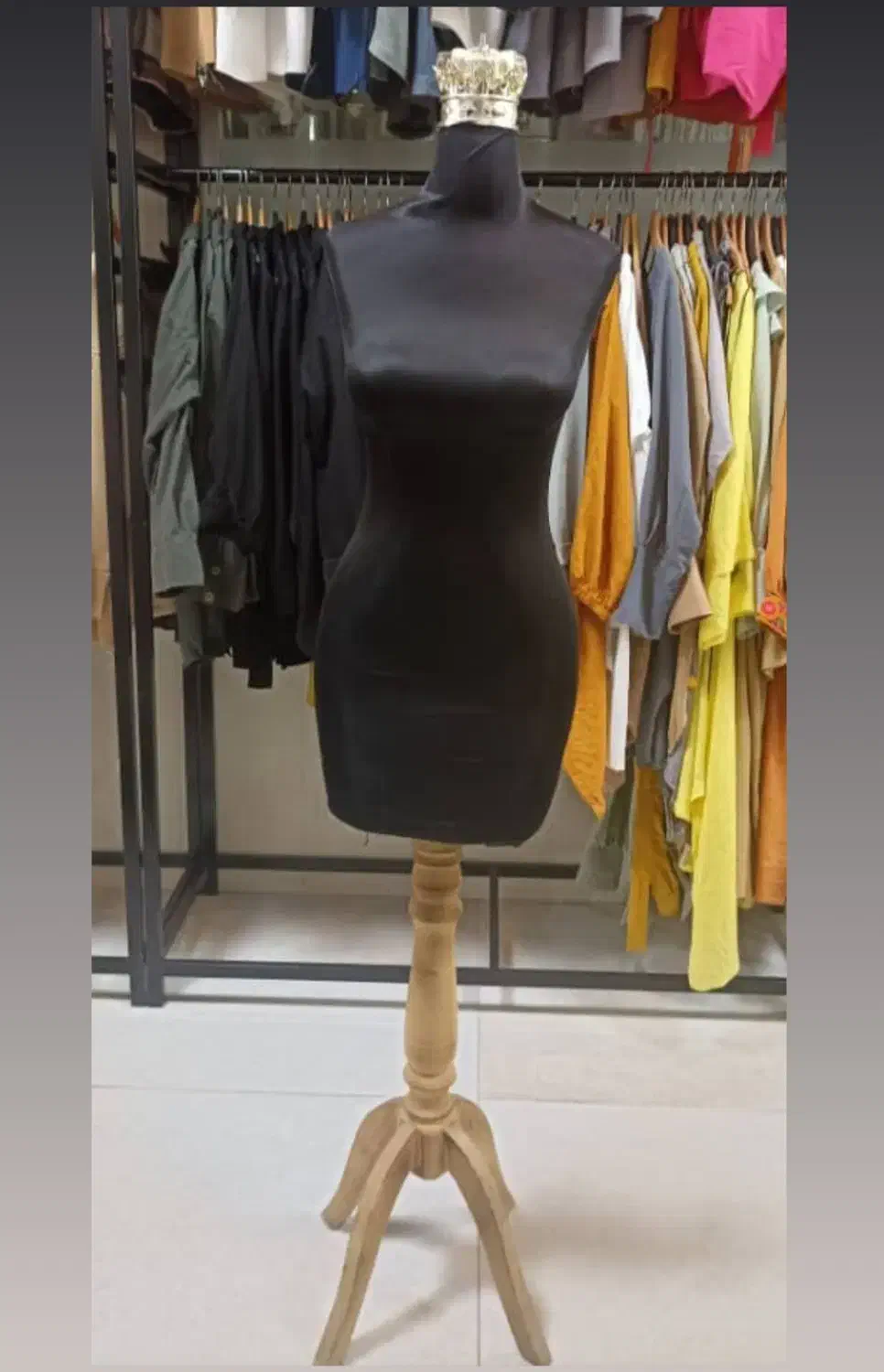 مانکن|فروشگاه و مغازه|خمینیشهر, |دیوار