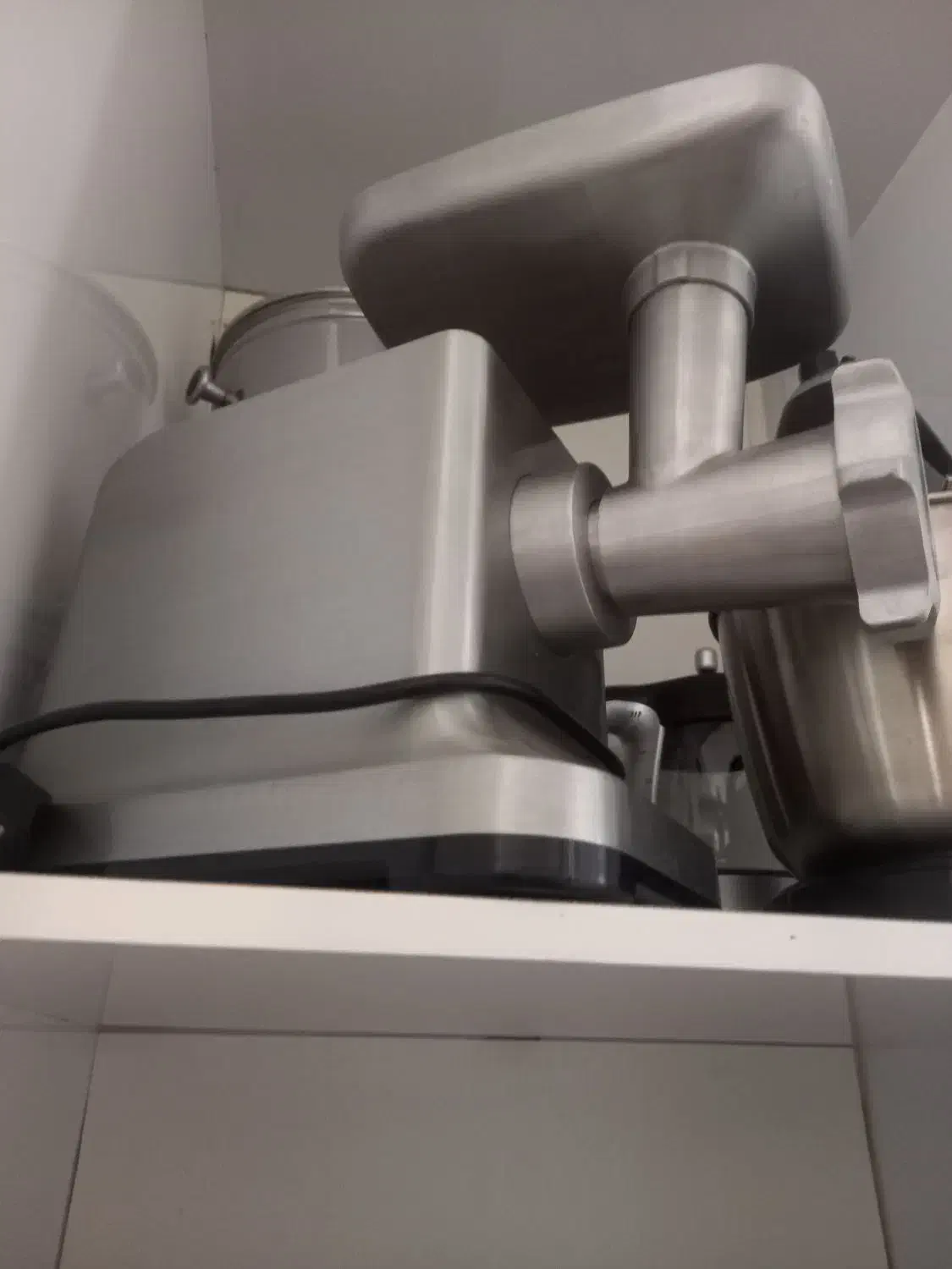 چرخ گوشت|خردکن، آسیاب، غذاساز|تربت جام, میان جام|دیوار