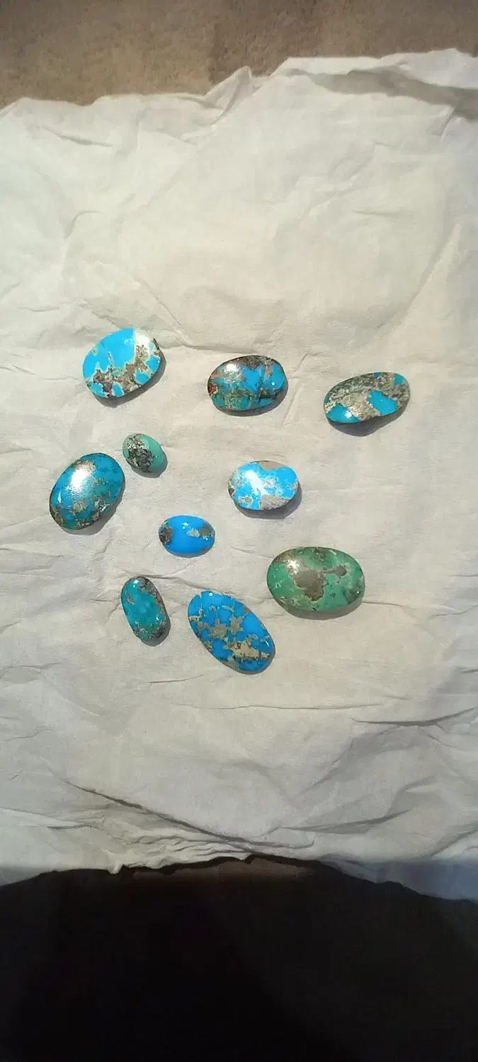 نگین فیروزه نیشابور|جواهرات|گلبهار, شهر جدید گلبهار|دیوار