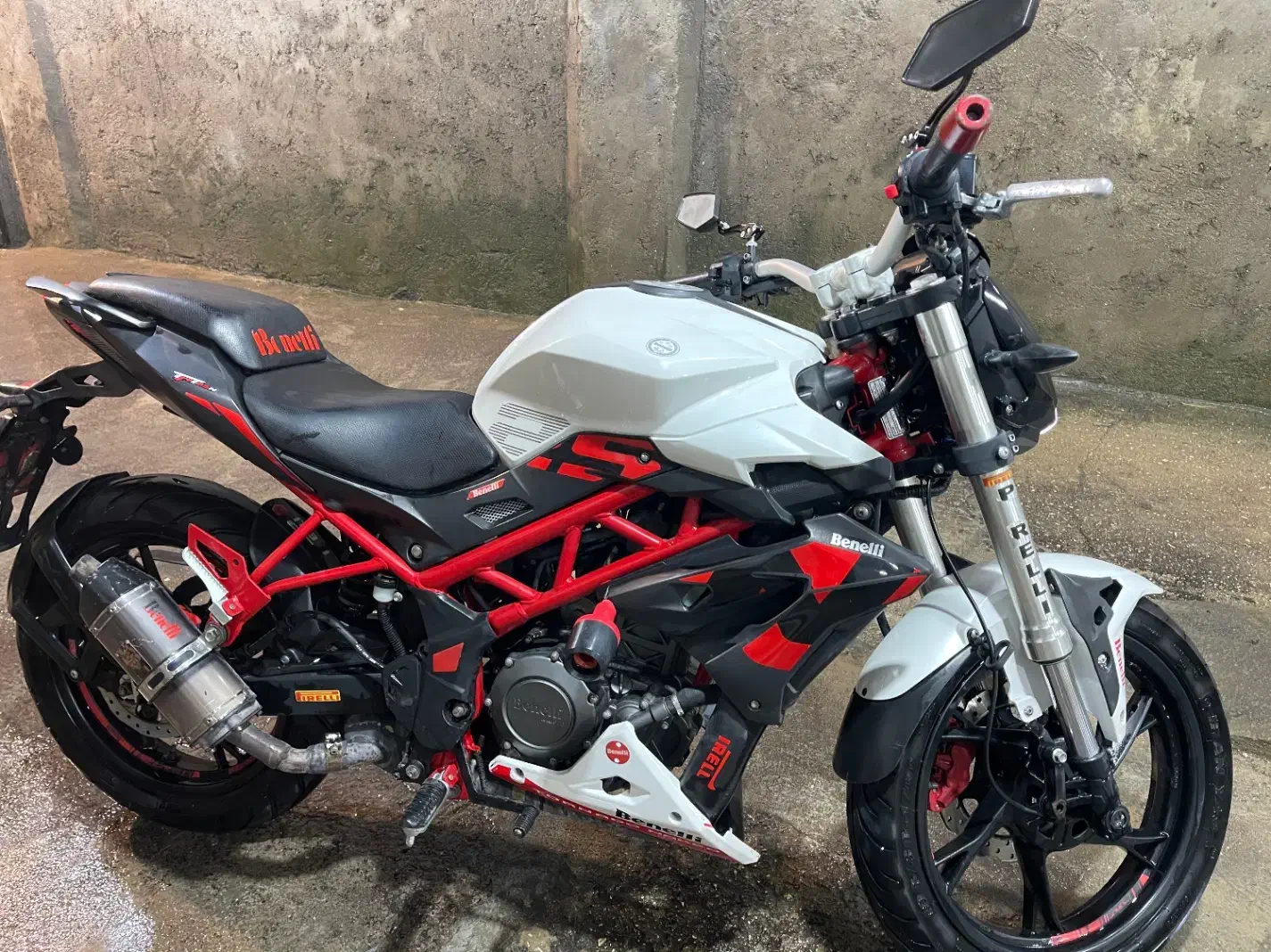 بنلی ۲۵۰لوازمی|موتورسیکلت|قشم, |دیوار