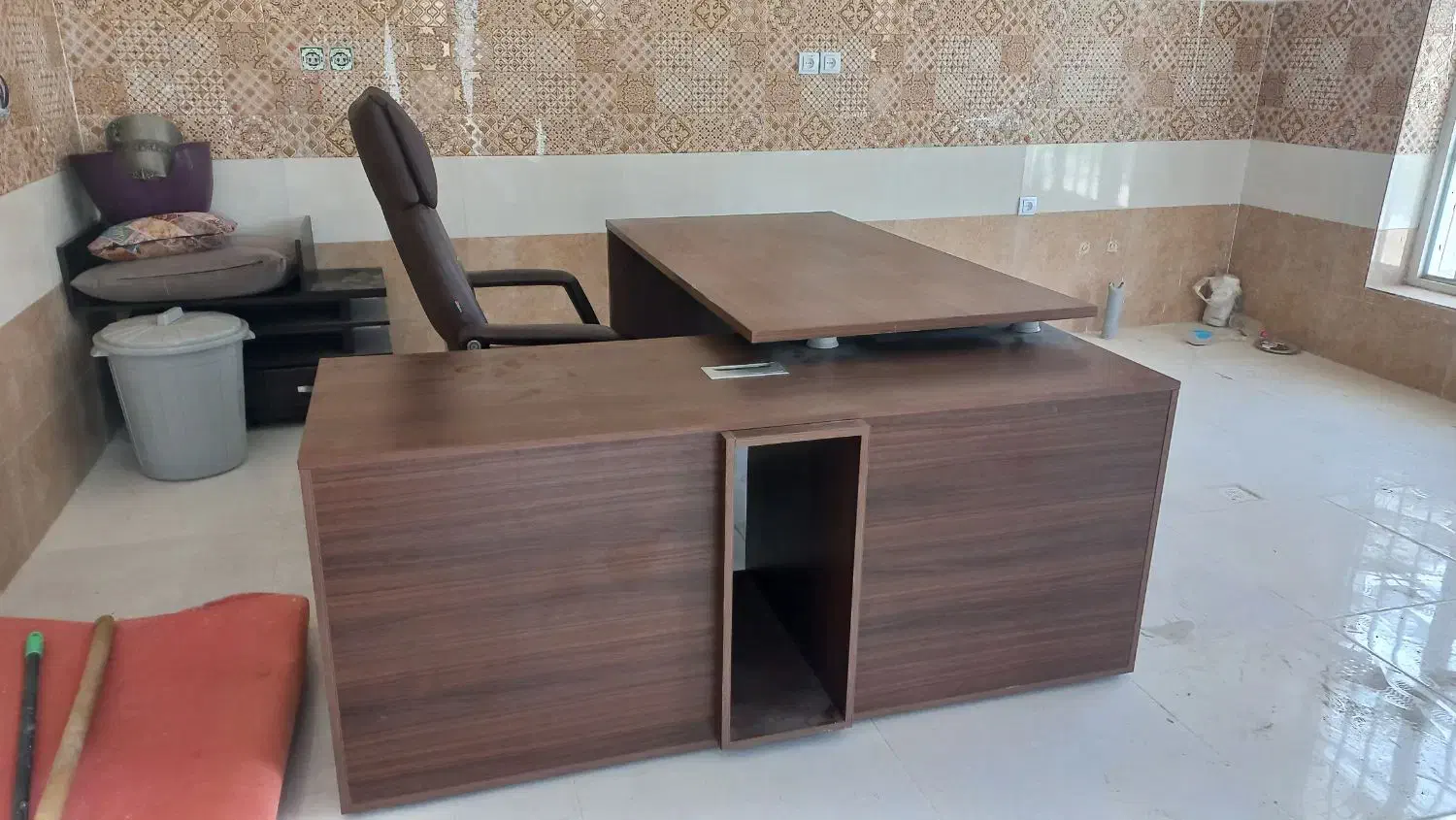 میز اداری|میز تحریر و کامپیوتر|برازجان, |دیوار