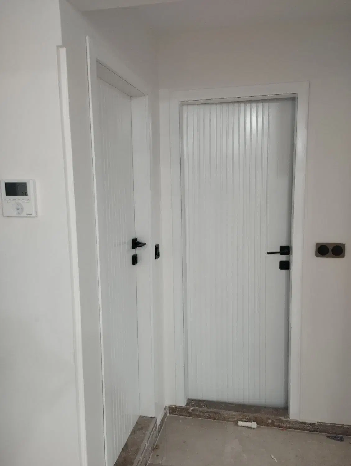 نصاب. درب چوبی.|خدمات پیشه و مهارت|اسلامشهر, شهرک انبیا|دیوار