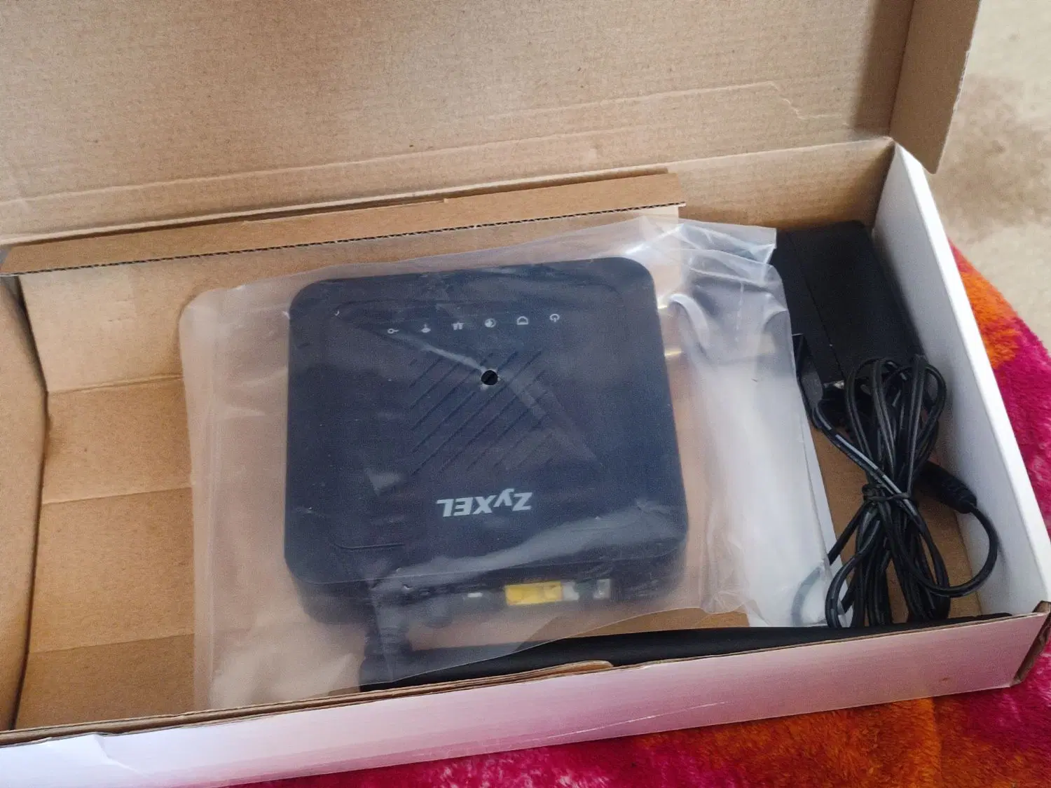 مودم Zyxel adsl|مودم و تجهیزات شبکه|زیرآب, |دیوار