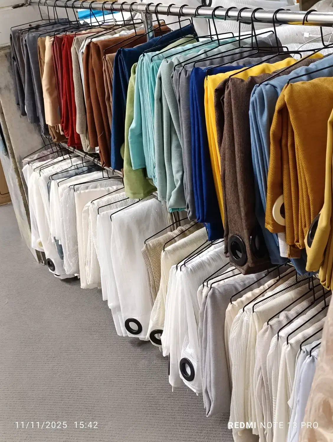 پرده ب قیمت پفک نمکی|پرده، رانر، رومیزی|مشهد, سجاد شهر|دیوار