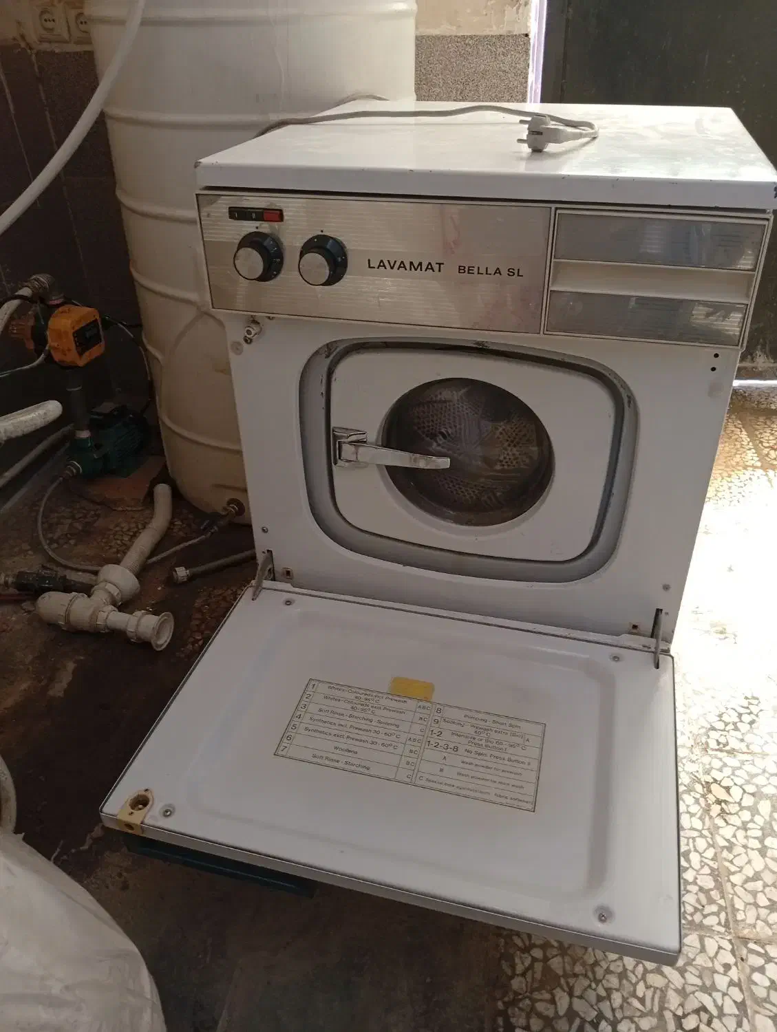 ماشین لباسشویی AEGالمانی درجه یک|ماشین لباسشویی و خشککن لباس|شیراز, کوشک میدان|دیوار