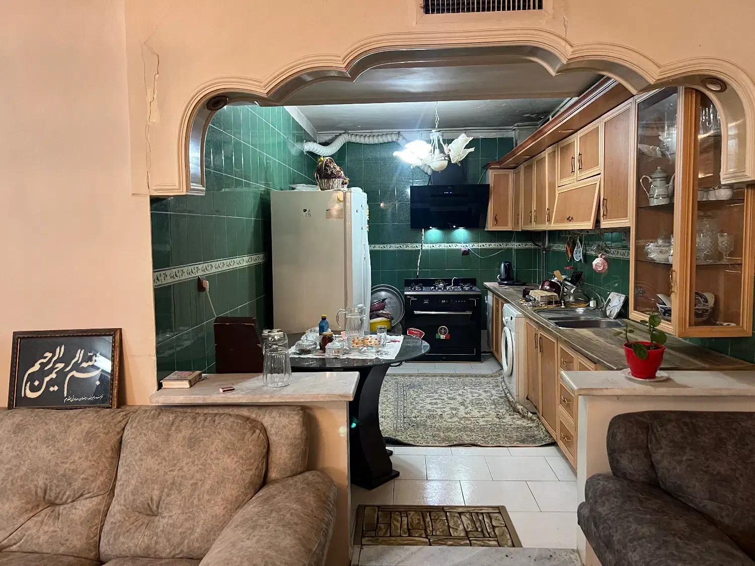 آپارتمان ۱۱۰ متری ورامین خیابان طالقانی|اجارهٔ آپارتمان|ورامین, ورامین|دیوار