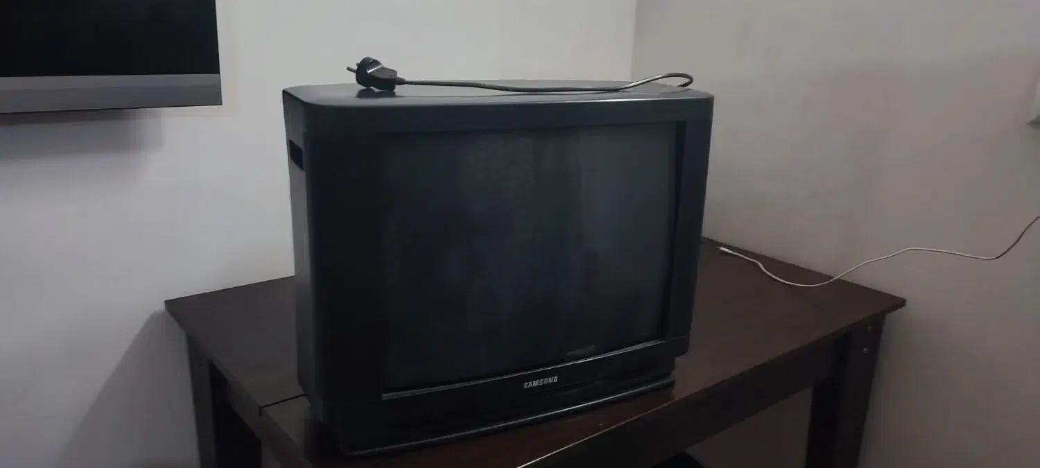 تلویزیون|تلویزیون و پروژکتور|قم, شاه ابراهیم|دیوار