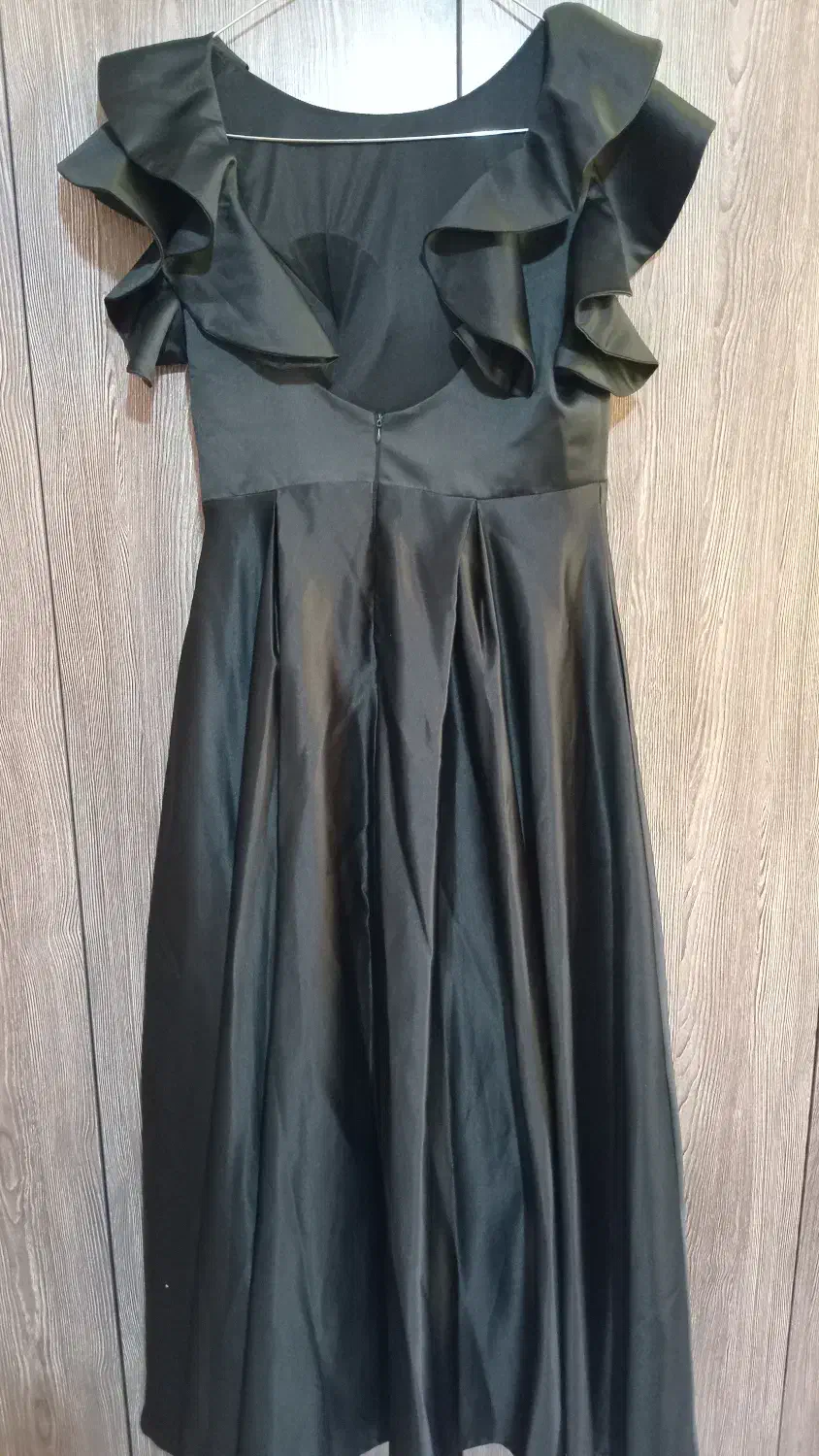 لباس مجلسی مشکی|لباس|شاهین‌شهر, خانه کارگر|دیوار