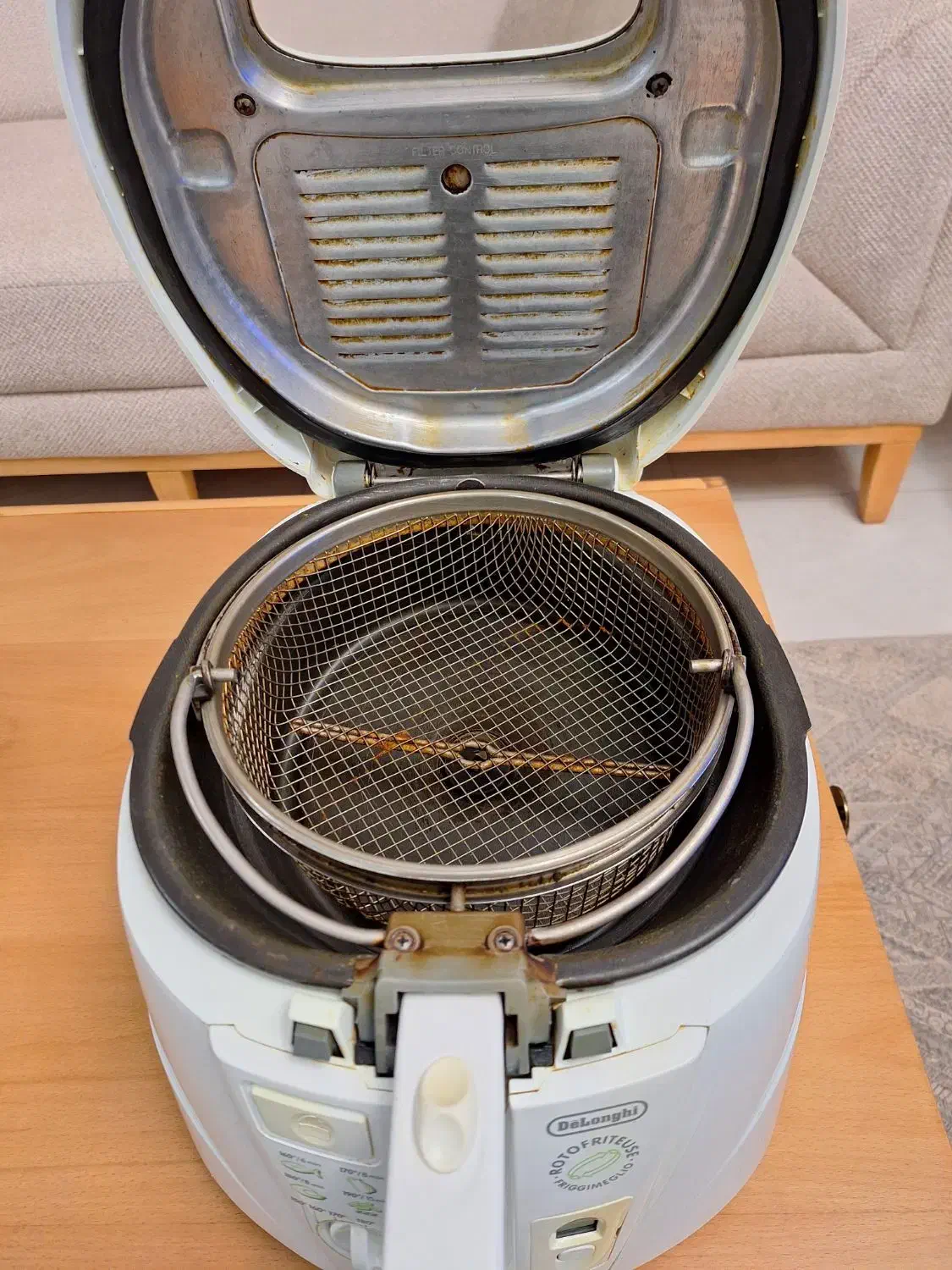 سرخ کن صافی چرخشی مارک delonghi|اجاق گاز و لوازم برقی پختوپز|همدان, |دیوار