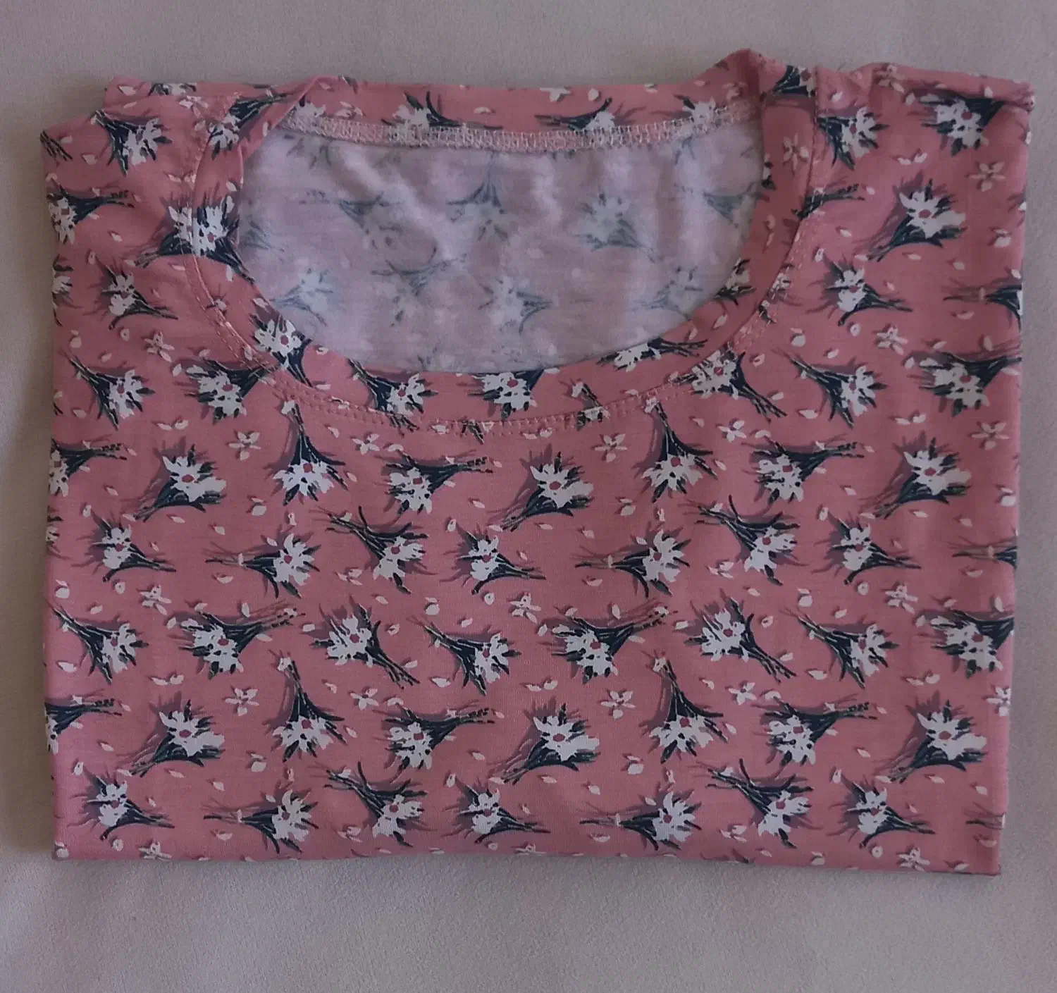 بلوز استین بلند|لباس|میانه, |دیوار