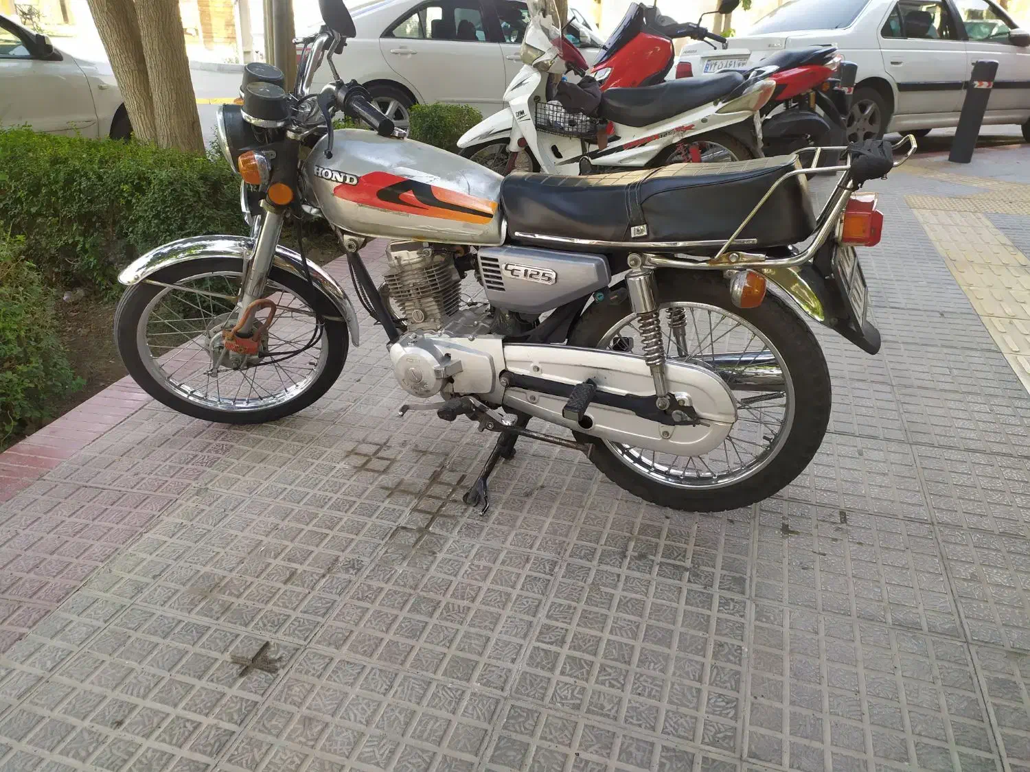 هوندا ۱۲۵ چراغ گرد|موتورسیکلت|اصفهان, سیچان|دیوار