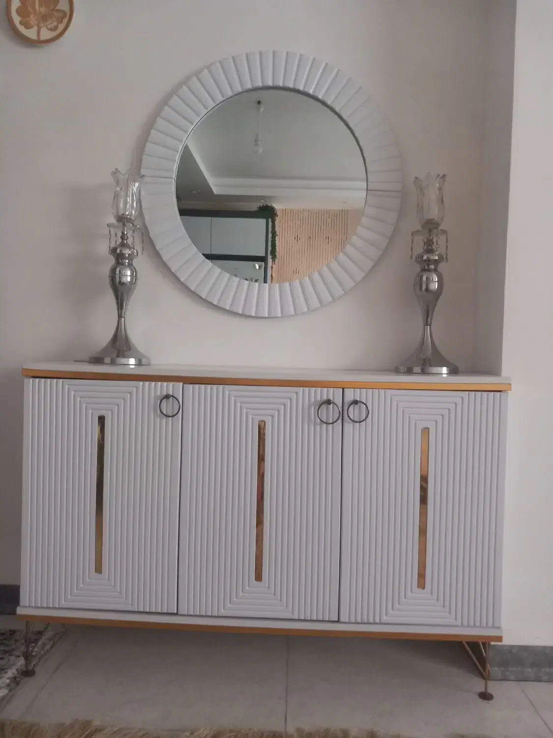 فروش فوری ایینه کنسول نونو|بوفه، ویترین، کنسول|کلاله, |دیوار