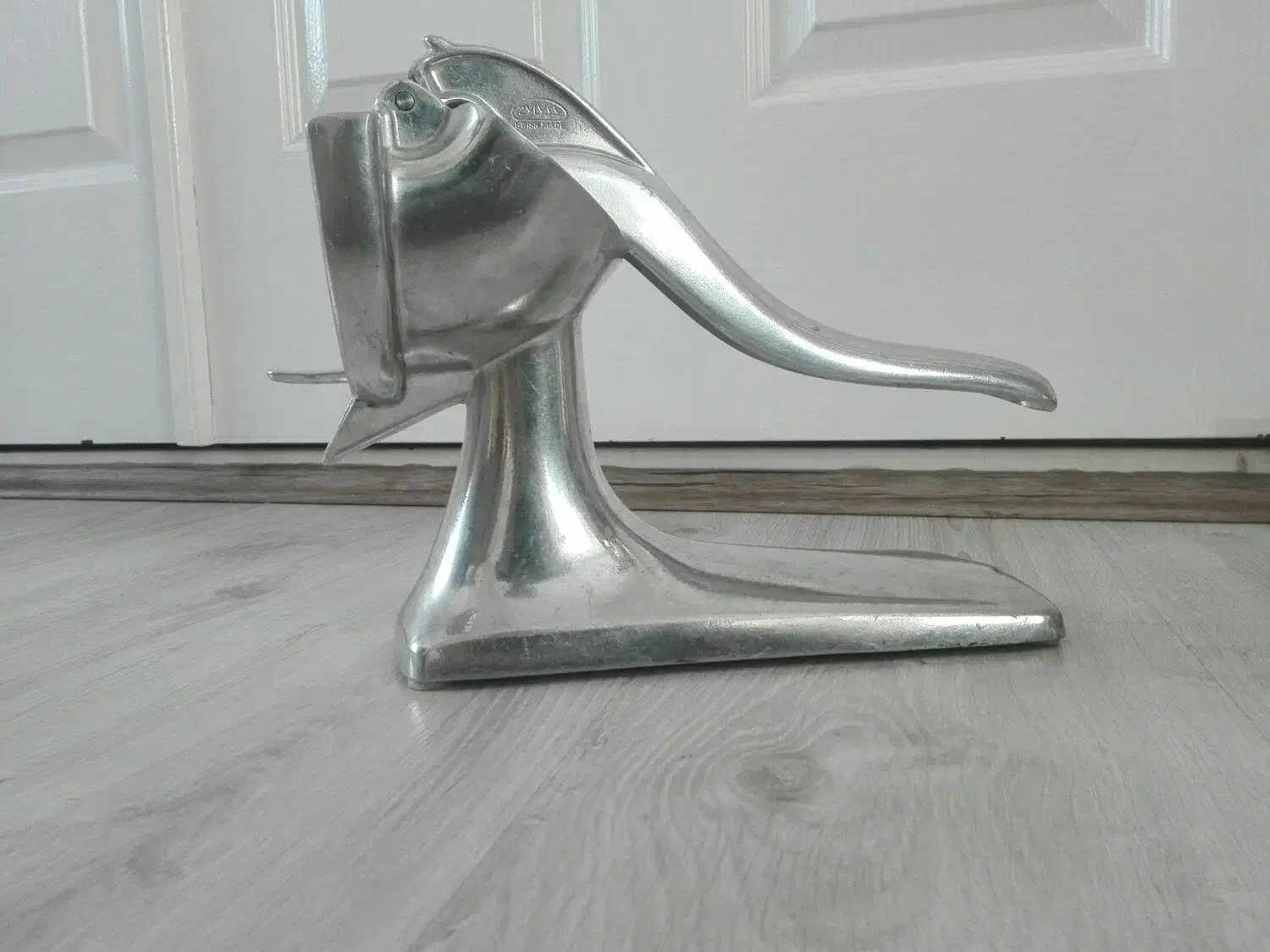 آب انار گیر قدیمی|کلکسیون اشیاء عتیقه|تبریز, |دیوار