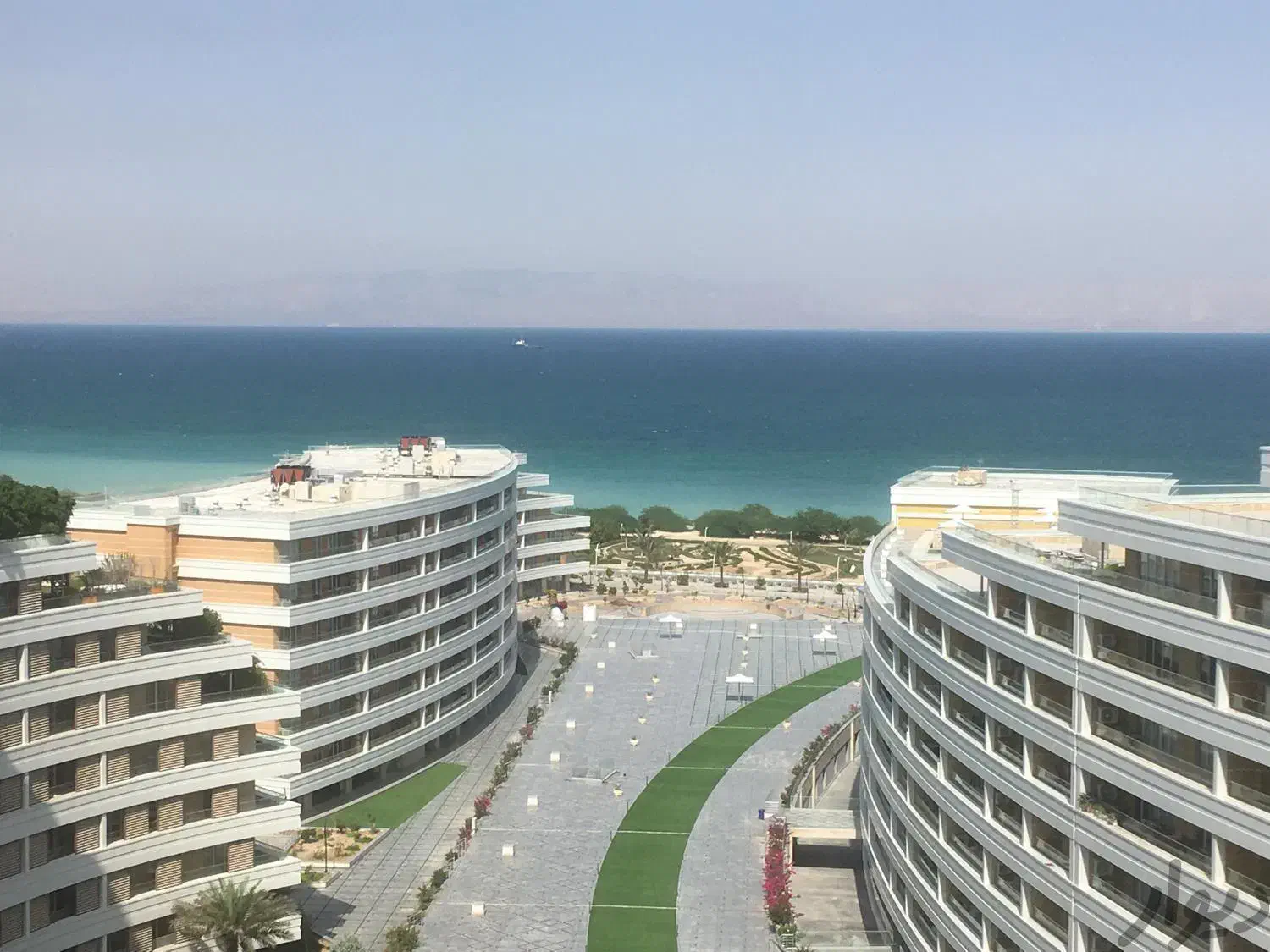 برج کرانه ۱۳۰ متر دو خواب (دید مستقیم دریا)|فروش آپارتمان|کیش, |دیوار