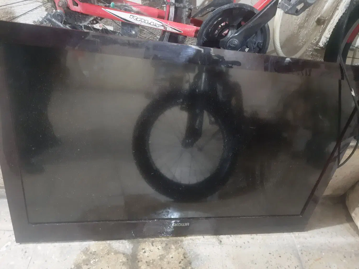 تلوزیون|تلویزیون و پروژکتور|ایذه, |دیوار