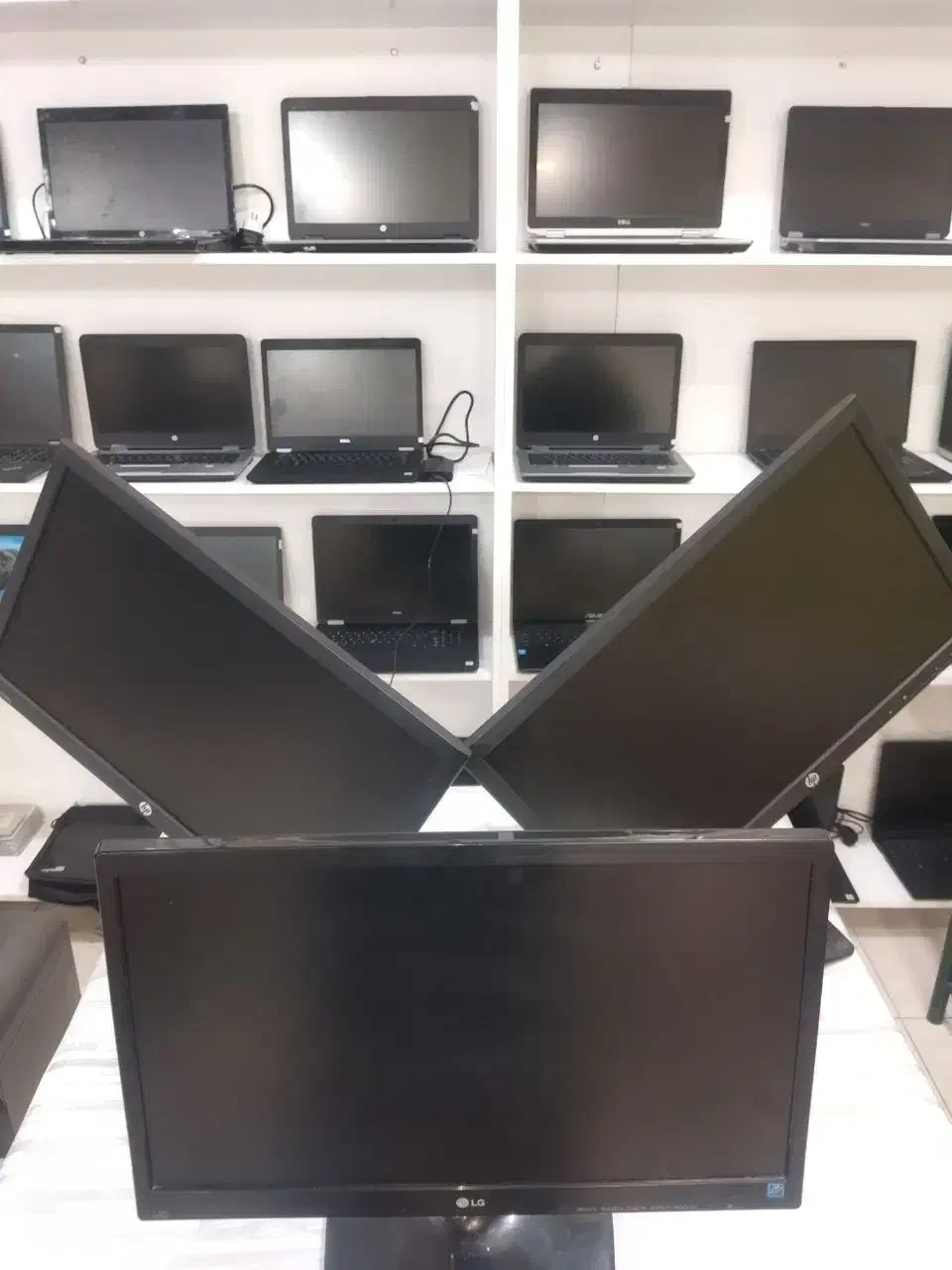 مانیتور LED و LCD|قطعات و لوازم جانبی رایانه|شوش, |دیوار