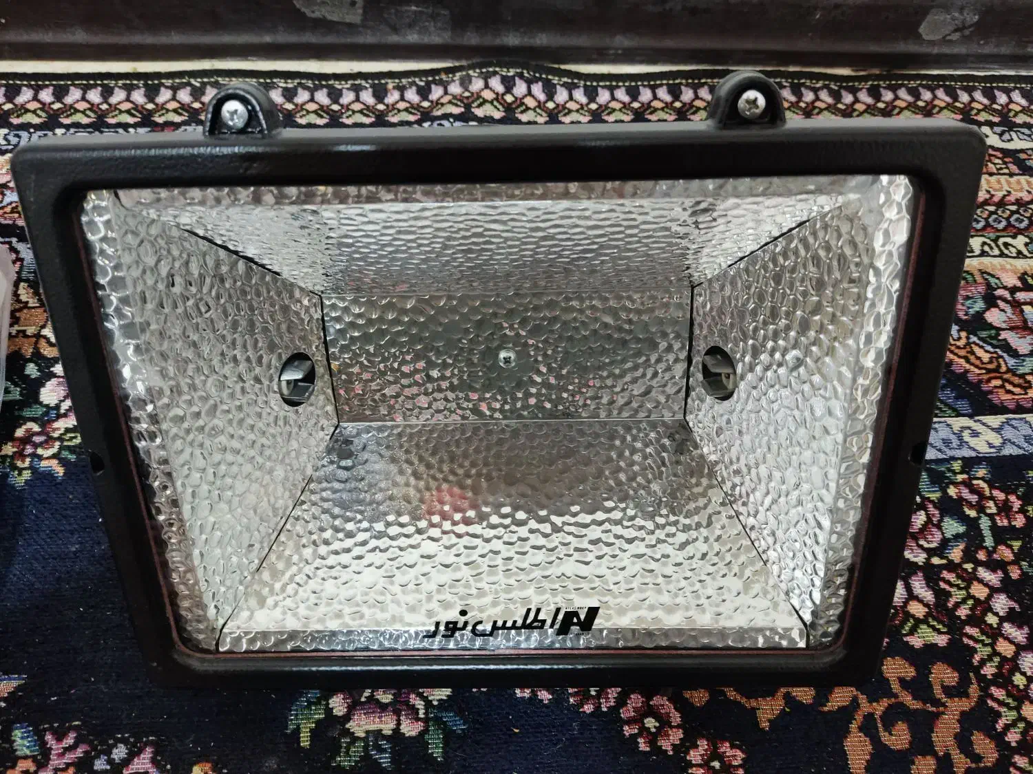 پرژکتور|لامپ و چراغ|اصفهان, کشاورزی|دیوار