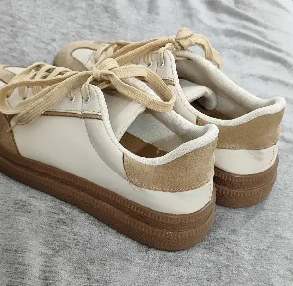 کفش دخترانه|کیف، کفش، کمربند|شوشتر, |دیوار