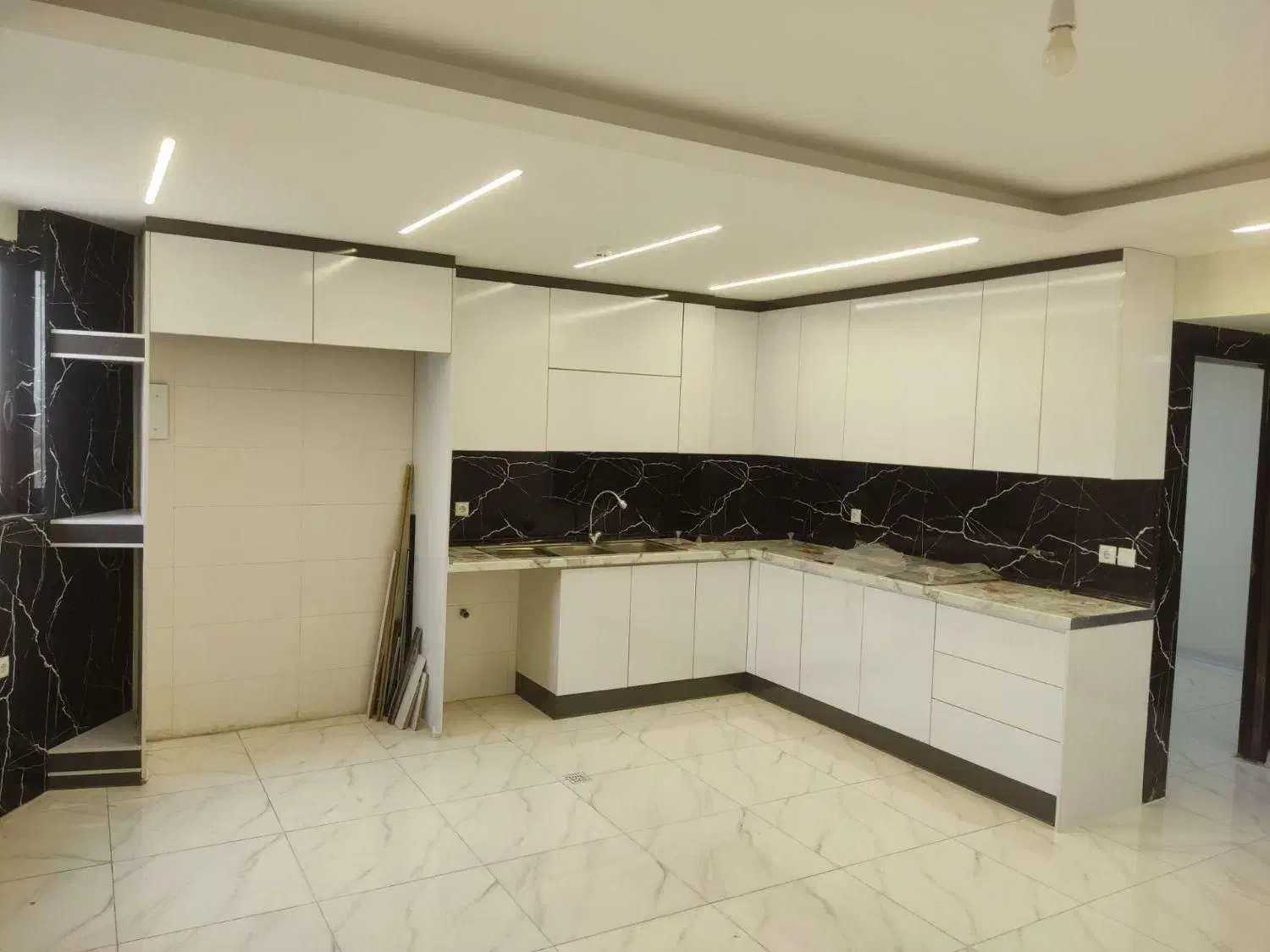 کابینت مدرن پیش ساخته ام دی اف و هایگلاس//jk745|مصالح و تجهیزات ساختمان|قم, هنرستان|دیوار