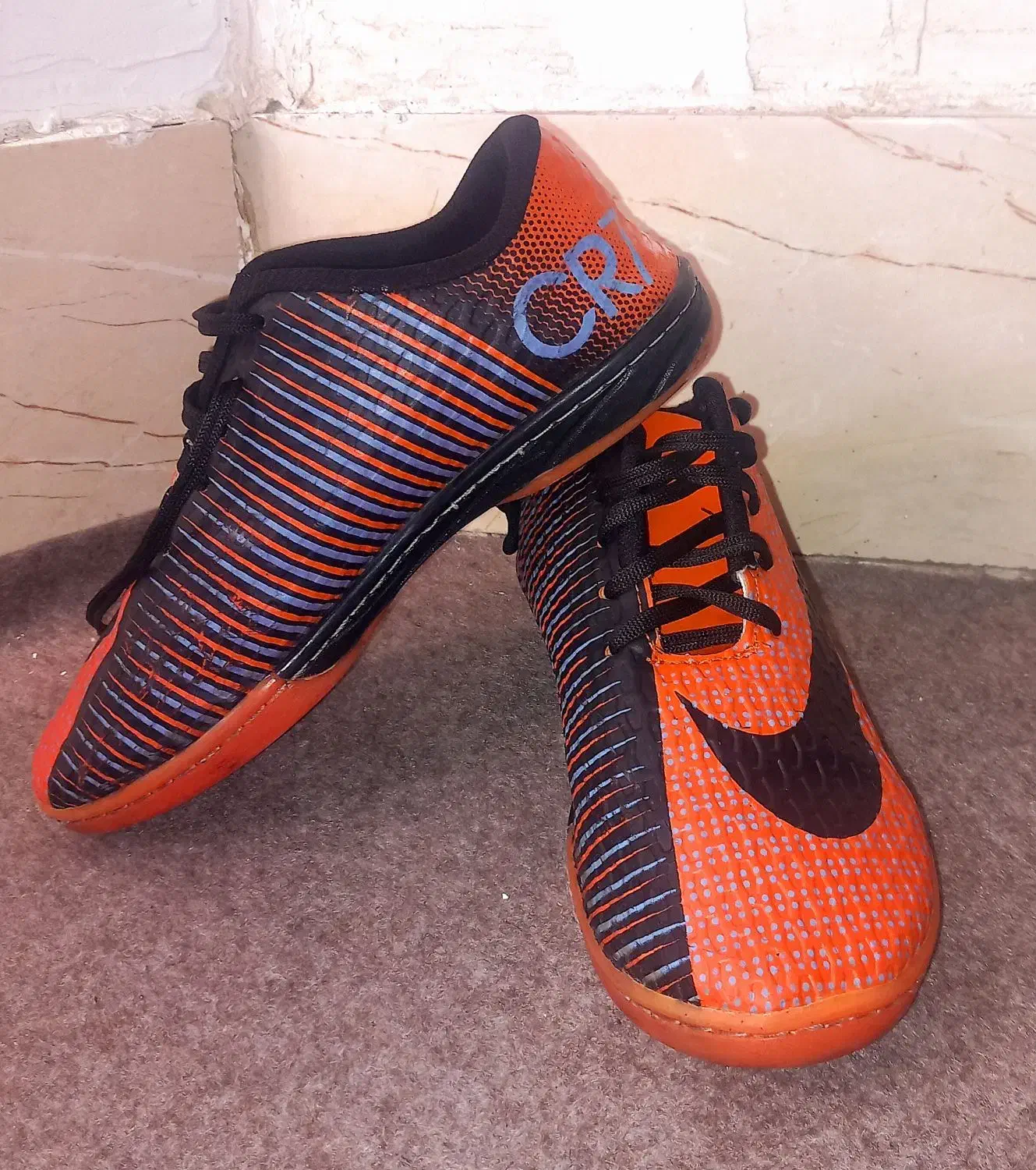 کفش فوتبال|کیف، کفش، کمربند|بروجرد, |دیوار