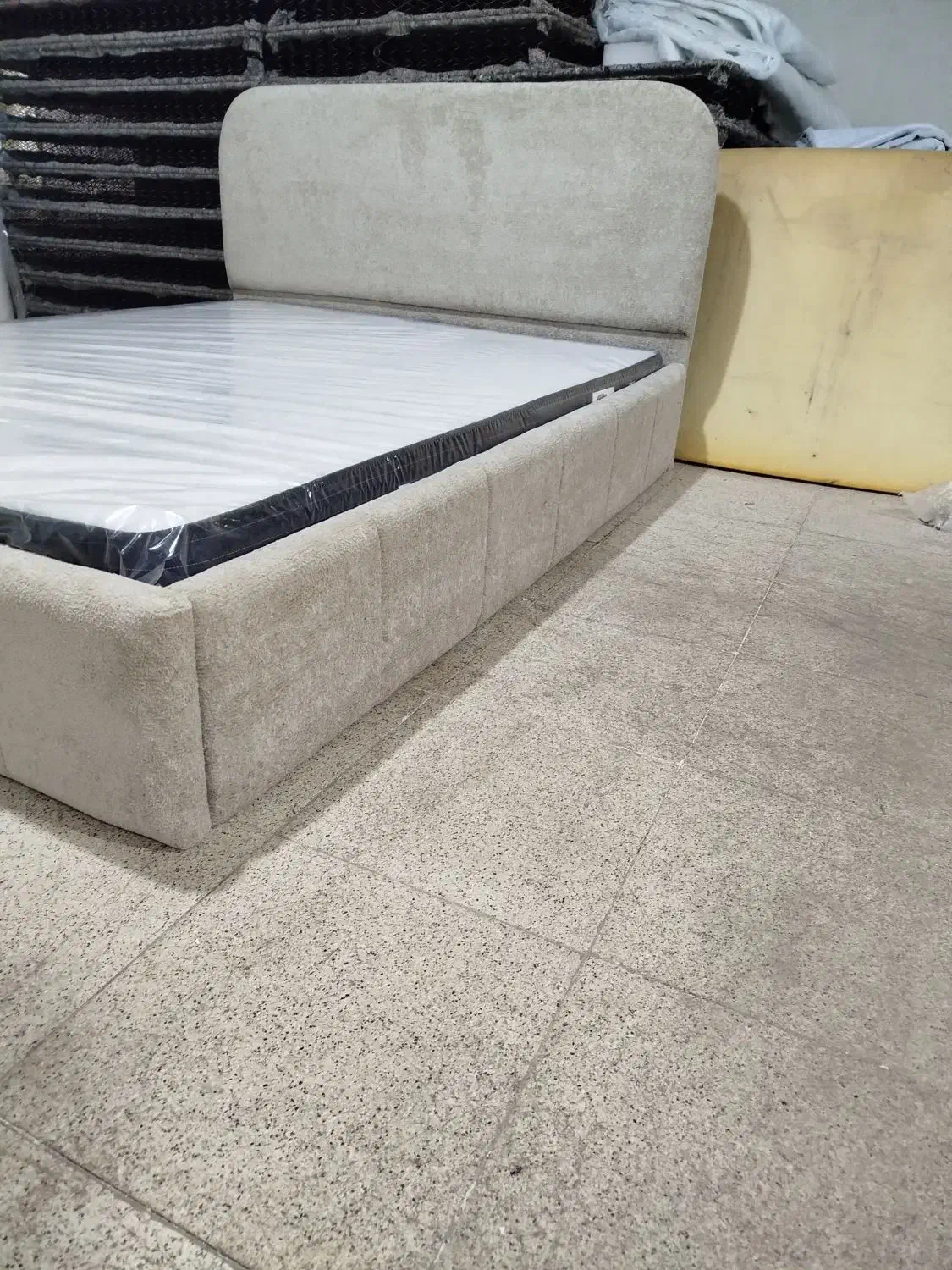 مینی مال .باکس هتلی|تخت و سرویس خواب|اصفهان, طاحونه|دیوار