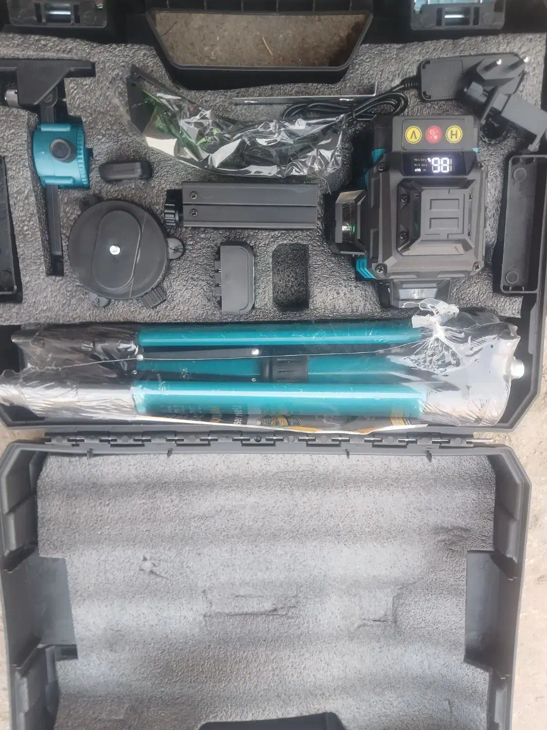 تراز لیزری ۴ خط ۱۶ لاین ماکیتا نور سبز|ابزارآلات|اردبیل, |دیوار