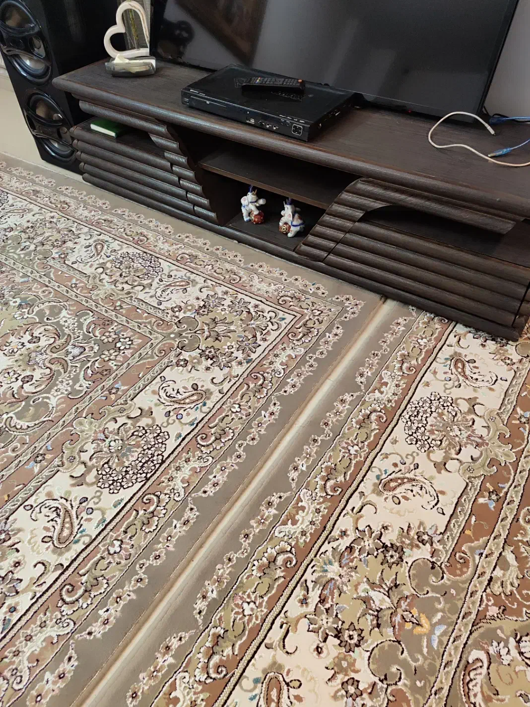 میز تی وی ساده شیک|میز تلویزیون|گلبهار, شهر جدید گلبهار|دیوار