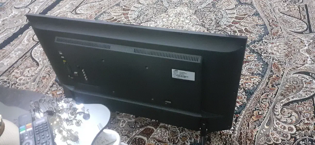 تلویزیون ال ای دی ۴۰اینچ اسمارت|تلویزیون و پروژکتور|فردیس, شهرک شهید حسینی|دیوار