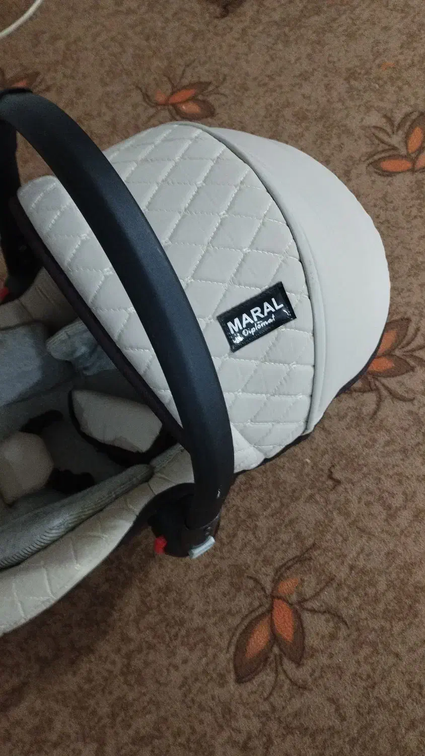 کریر در حد نو و تمیز|کالسکه و لوازم جانبی|علی‌آباد کتول, |دیوار