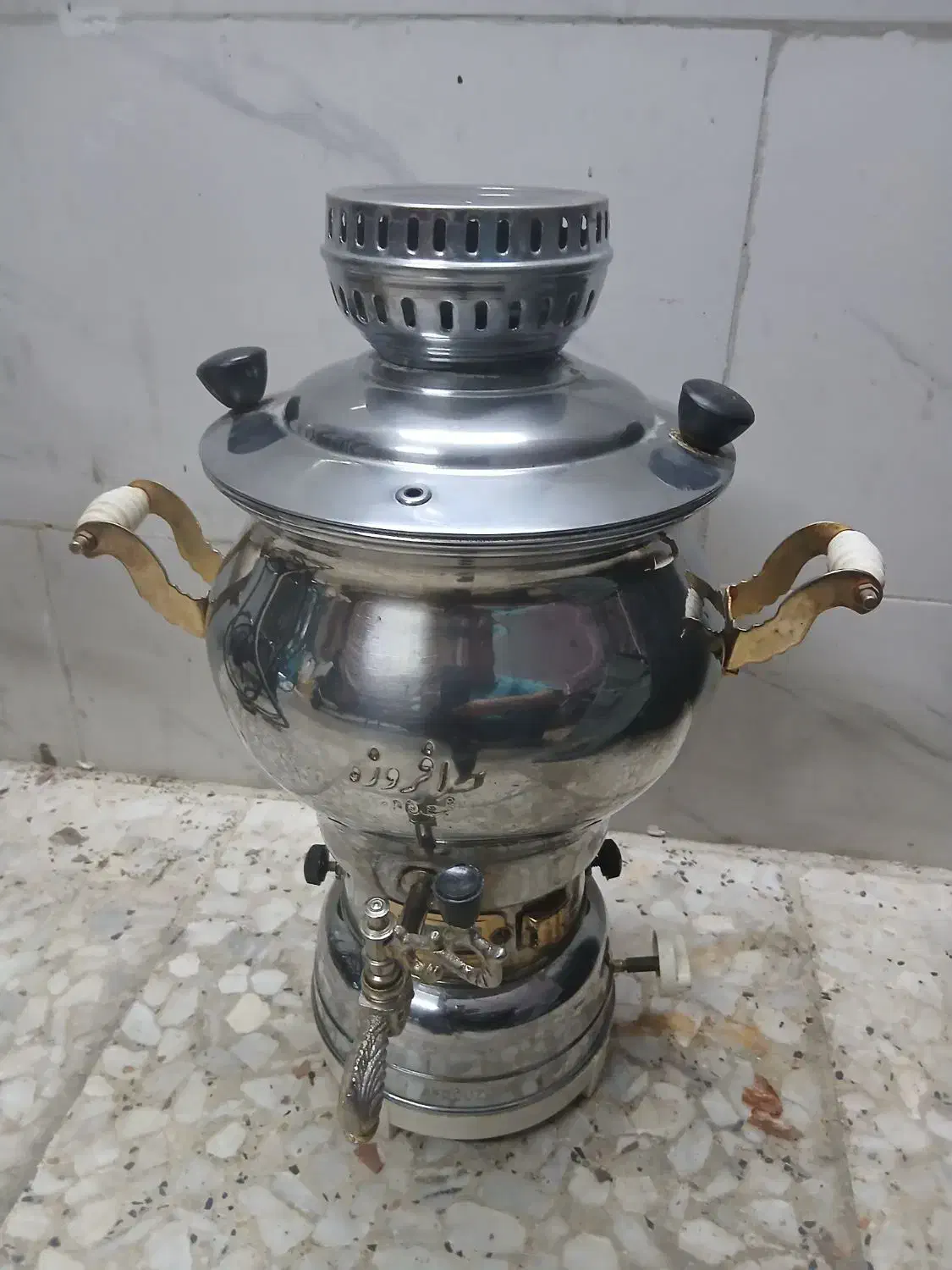 فروش سماور گازی افروز ۶لیتری تمیز وسالم|سماور، چای‌ساز، قهوه‌ساز|اصفهان, شفق|دیوار