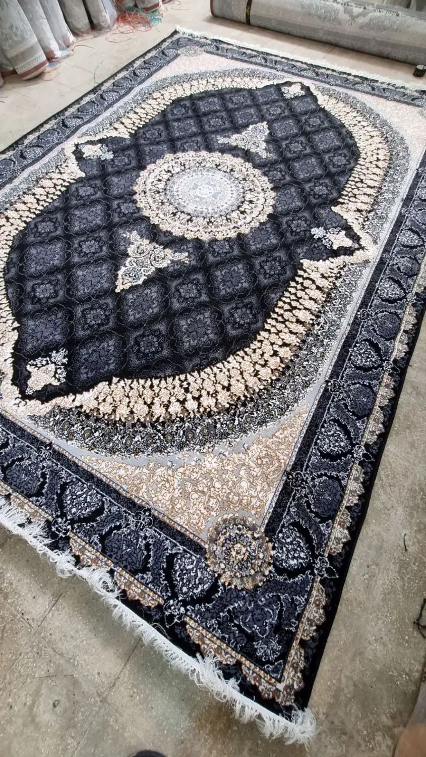 شیش متری ۷۰۰اکبند ۸تخته با ده ماه بدون ضامن سود|فرش|اردبیل, |دیوار