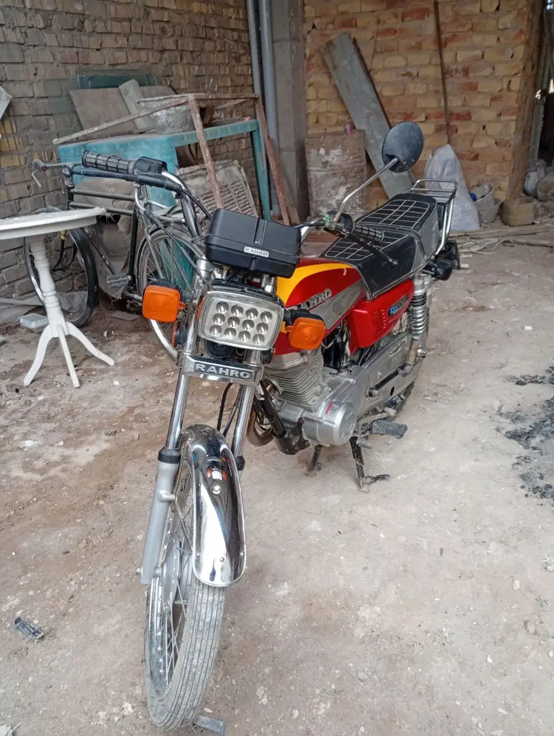 رهرو 1402|موتورسیکلت|قم, باغ کرباسی|دیوار