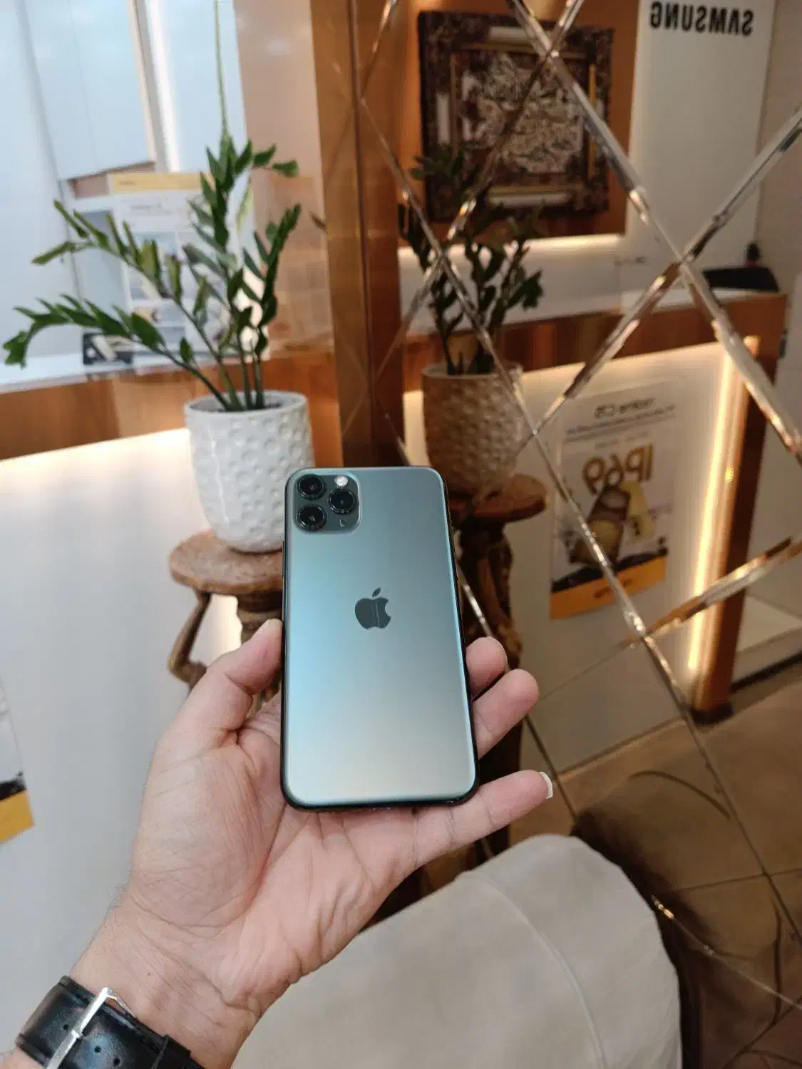 iPhone 11 Pro اقساط با ضمانت طلا بدون پیش پرداخت|موبایل|مشهد, احمدآباد|دیوار