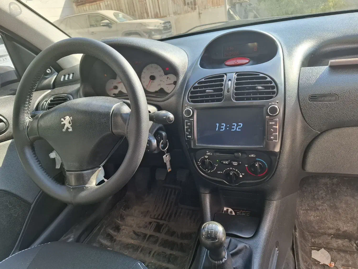 206 تیپ 2 مدل 98|خودرو سواری و وانت|بندرعباس, |دیوار