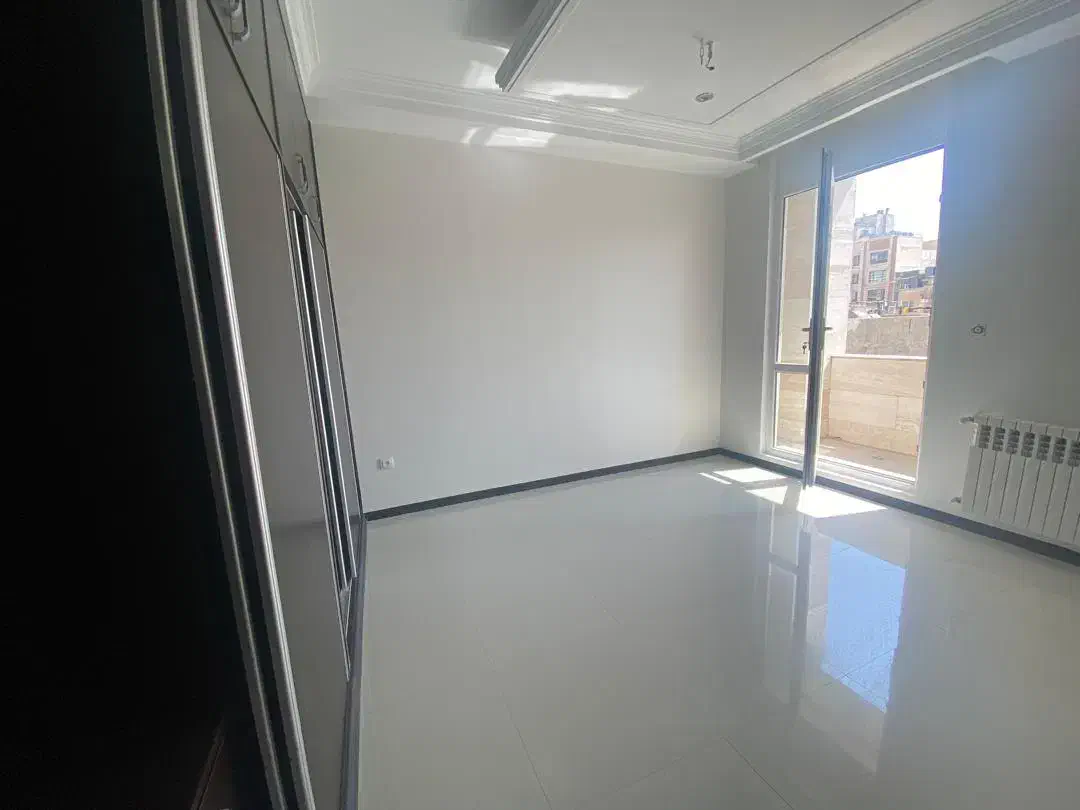 ۱۲۰ متر ۳ خواب مترو شریعتی