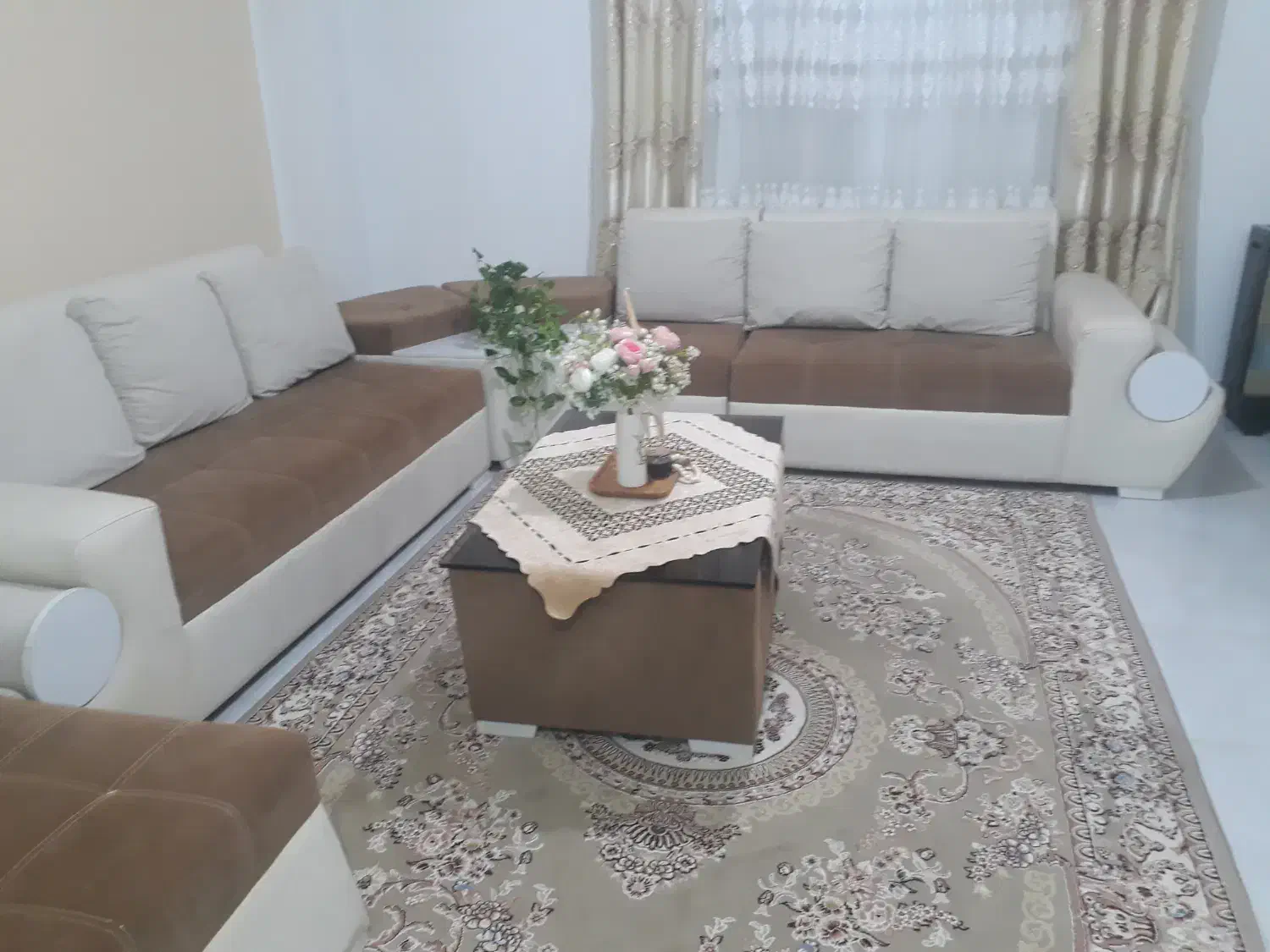 مبل راحتی ۷نفره|مبلمان خانگی و میز عسلی|رشت, کوی مهر|دیوار