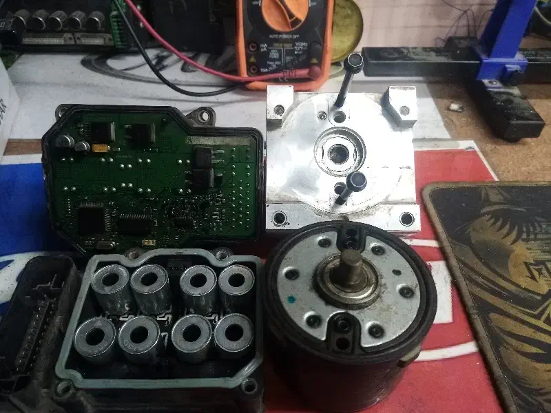 تعمیرات بلوک ای بی اس(abs) وترمز خودرو|خدمات موتور و ماشین|نجفآباد, ویلاشهر|دیوار