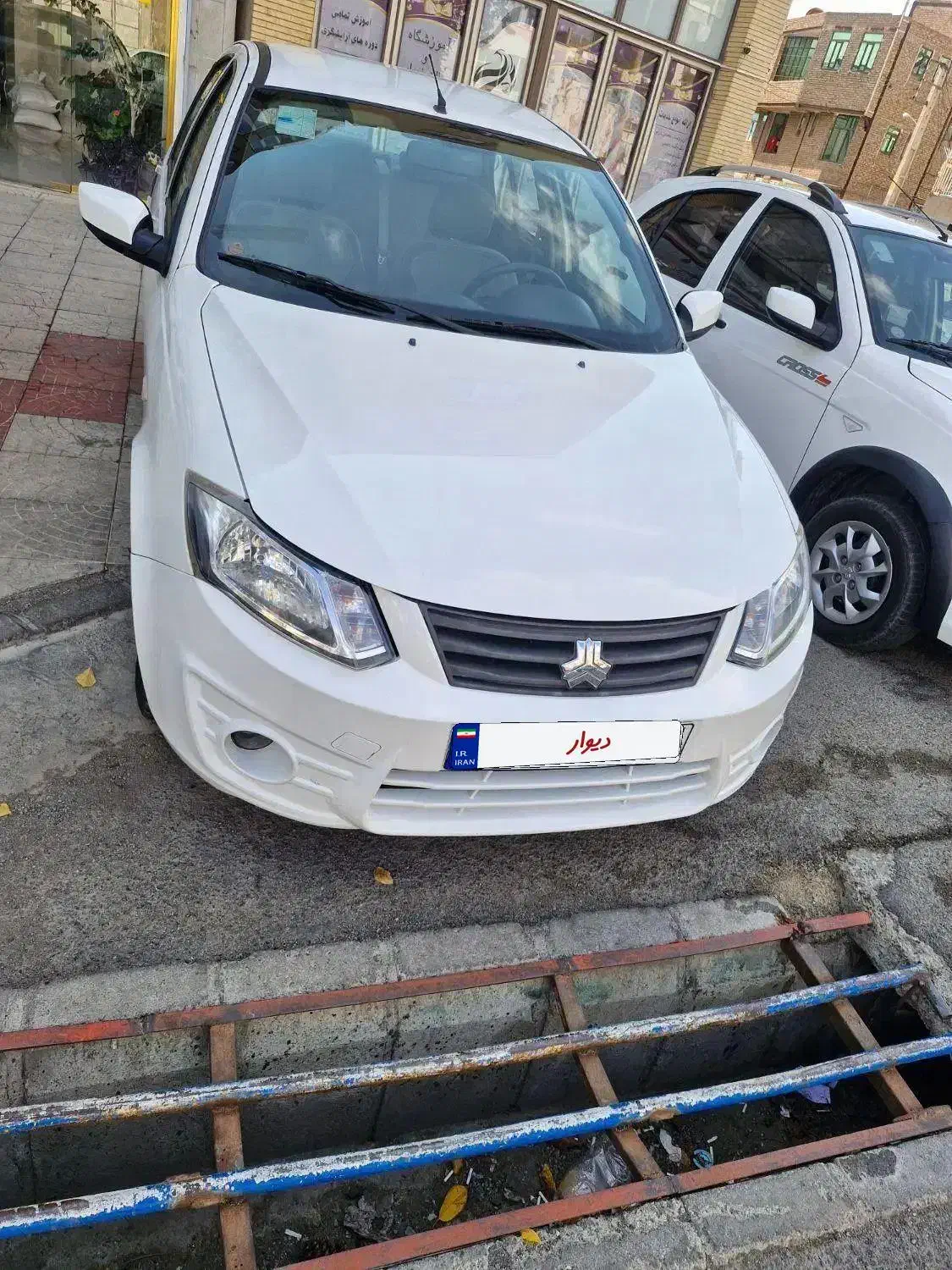 ساینا بدون رنگ 99|خودرو سواری و وانت|اهر, |دیوار