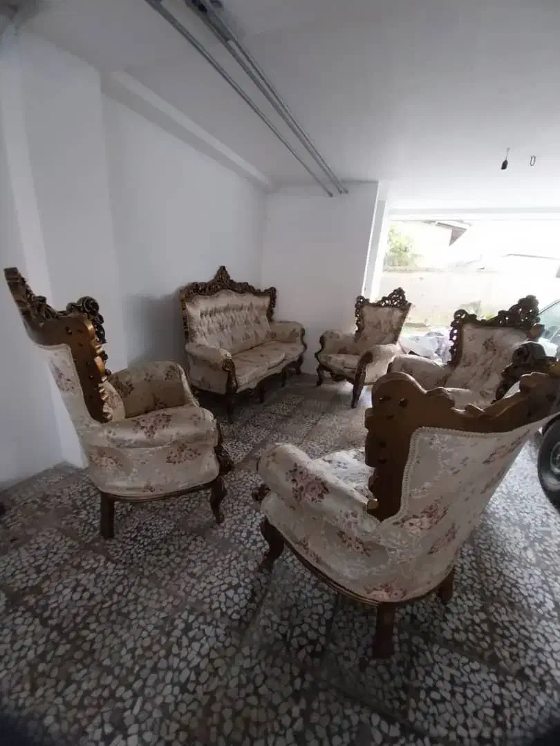 مبل سلطنتی ۷ نفره... و مبل چرم ۴ نفره|مبلمان خانگی و میز عسلی|محمودآباد, |دیوار