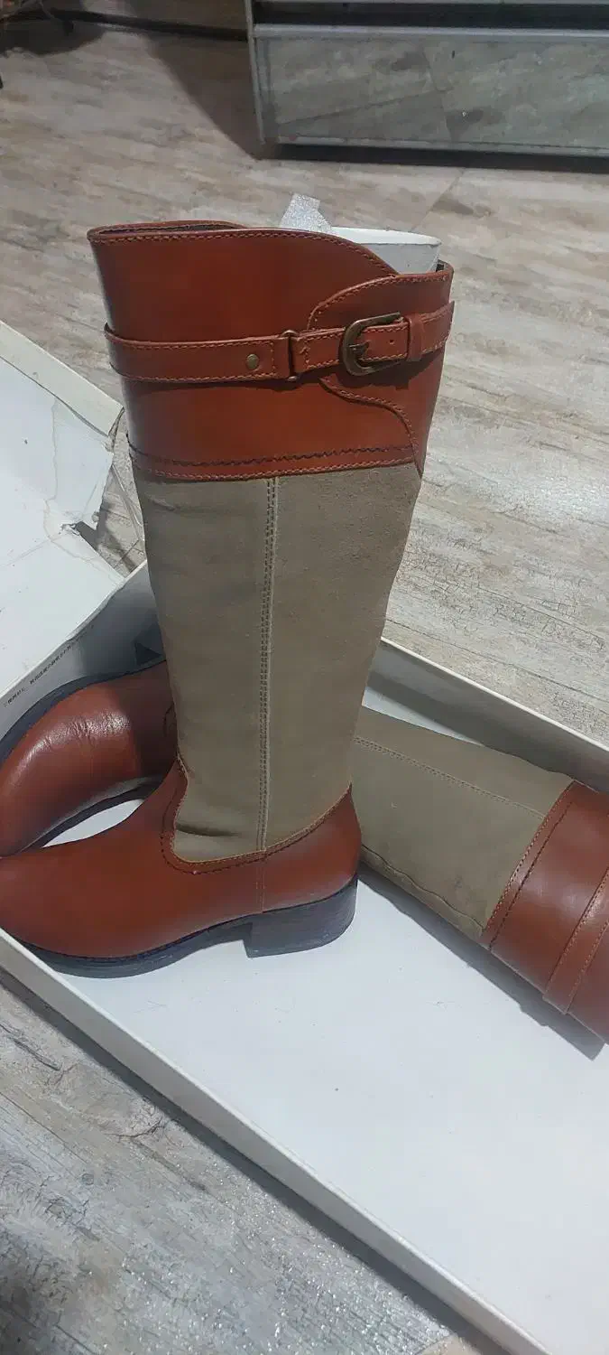 بوت بلند چرم طبیعی اصل پاشنه چوبی خارجی|کیف، کفش، کمربند|ساری, |دیوار