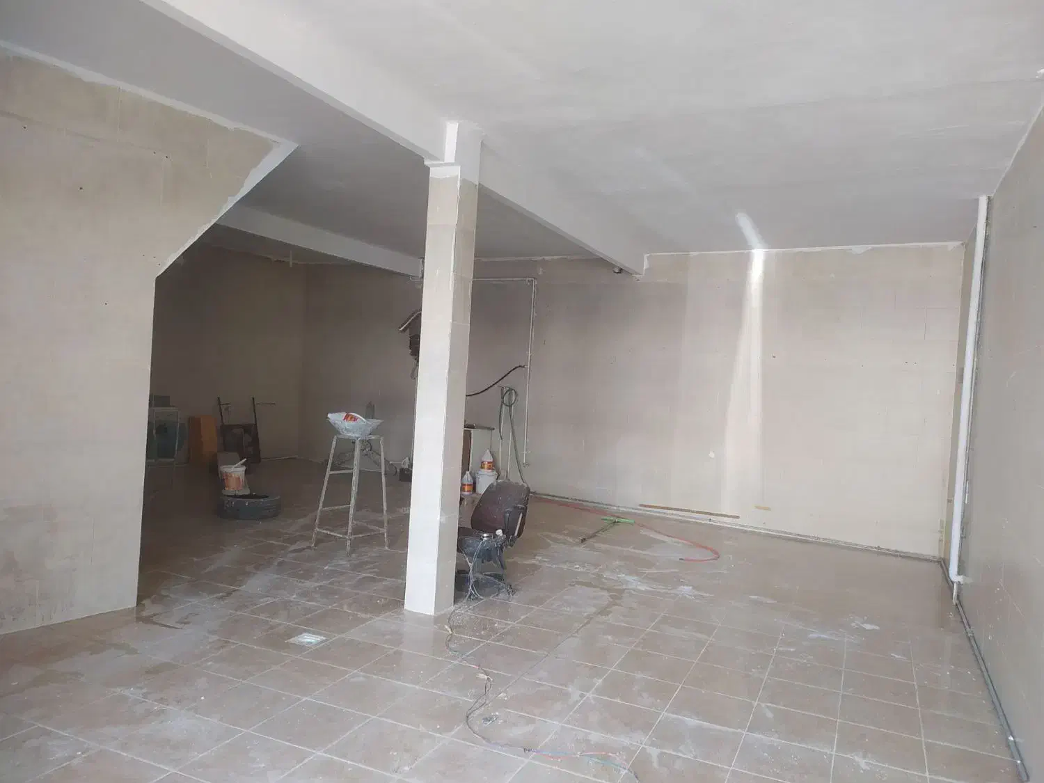 اجاره مغازه 100 متر خیابان شیرین|اجارهٔ مغازه و غرفه|کرمانشاه, |دیوار