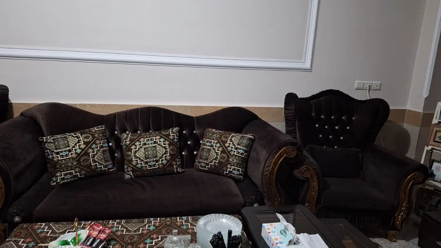 مبل ۹ نفره|مبلمان خانگی و میز عسلی|کردکوی, |دیوار