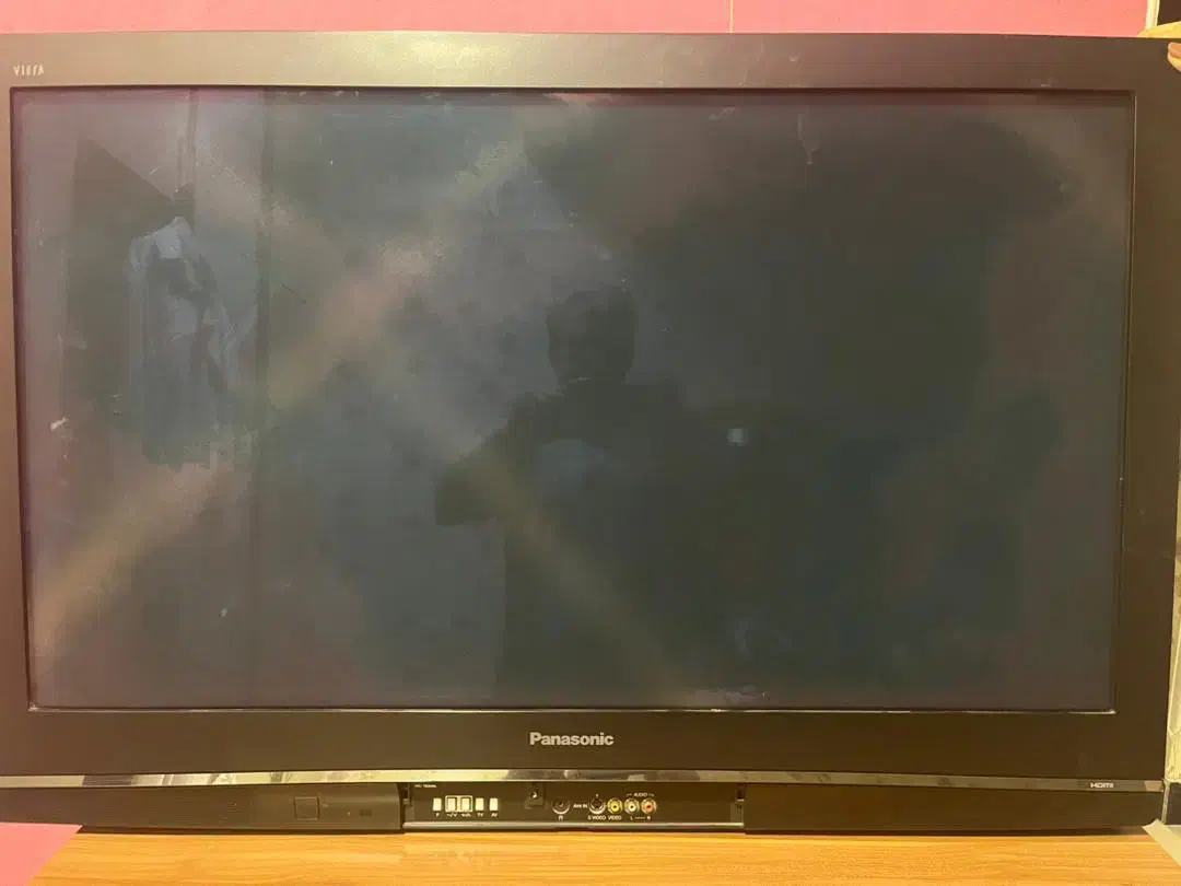 تلویزیون ۴۲ اینچ پاناسونیک|تلویزیون و پروژکتور|رشت, پل تالشان|دیوار