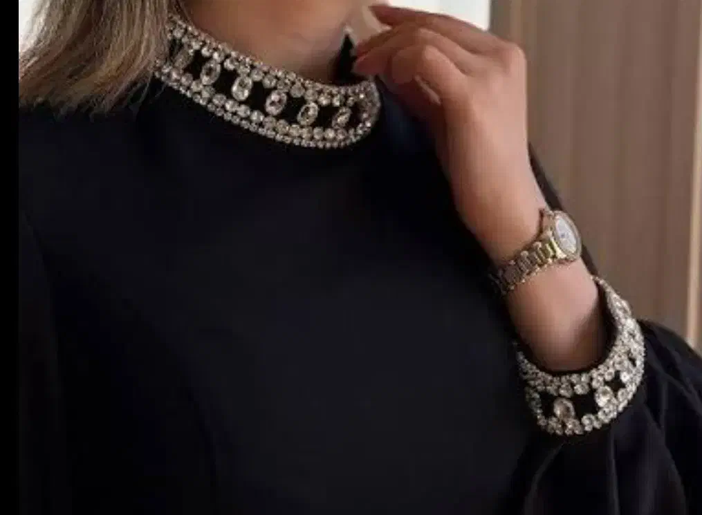 جواهردوزی|لباس|قلعه قاضی, |دیوار